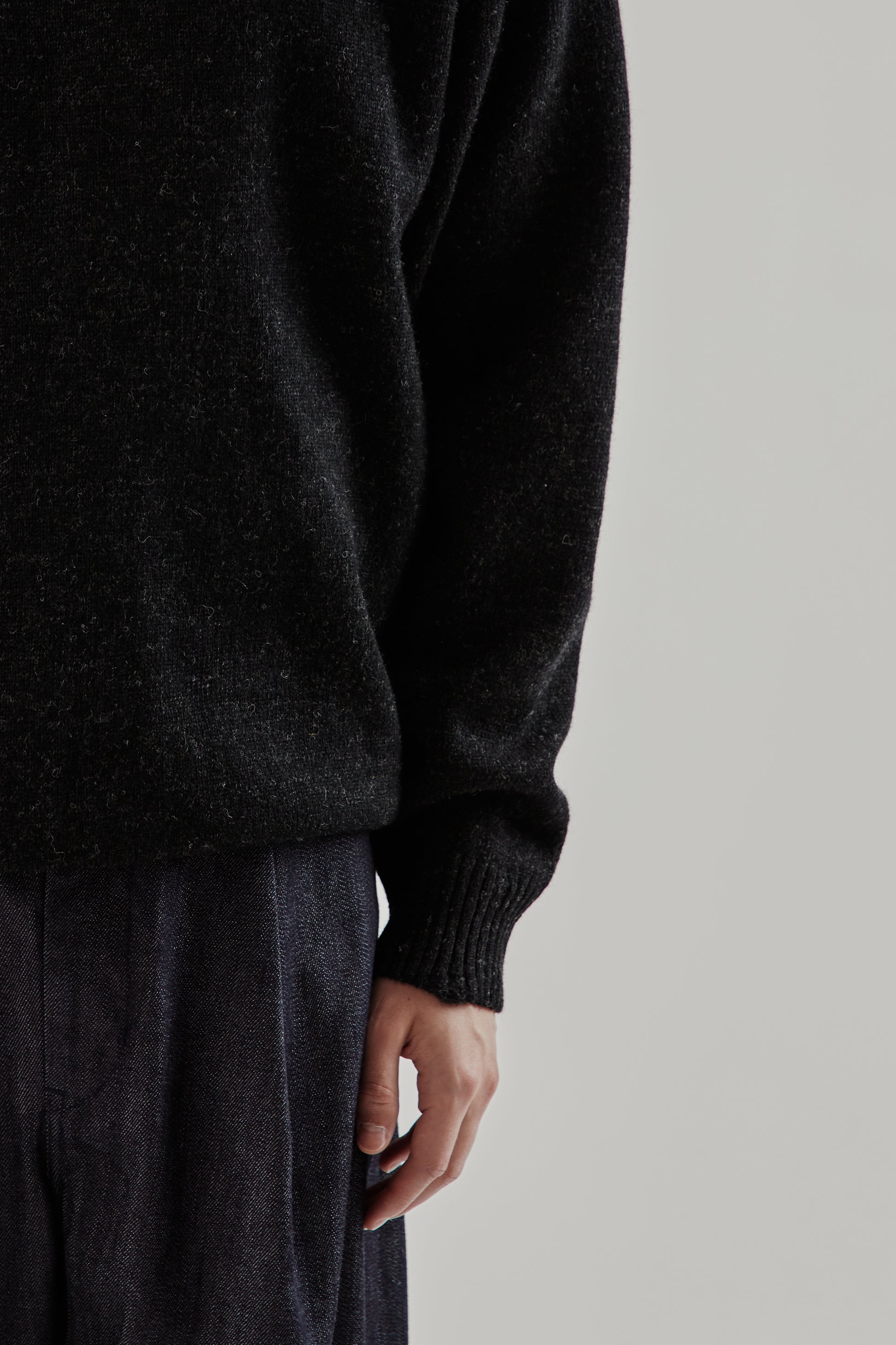 Still By Hand FW25 Punched Shetland Sweater Dark Charcoal 8