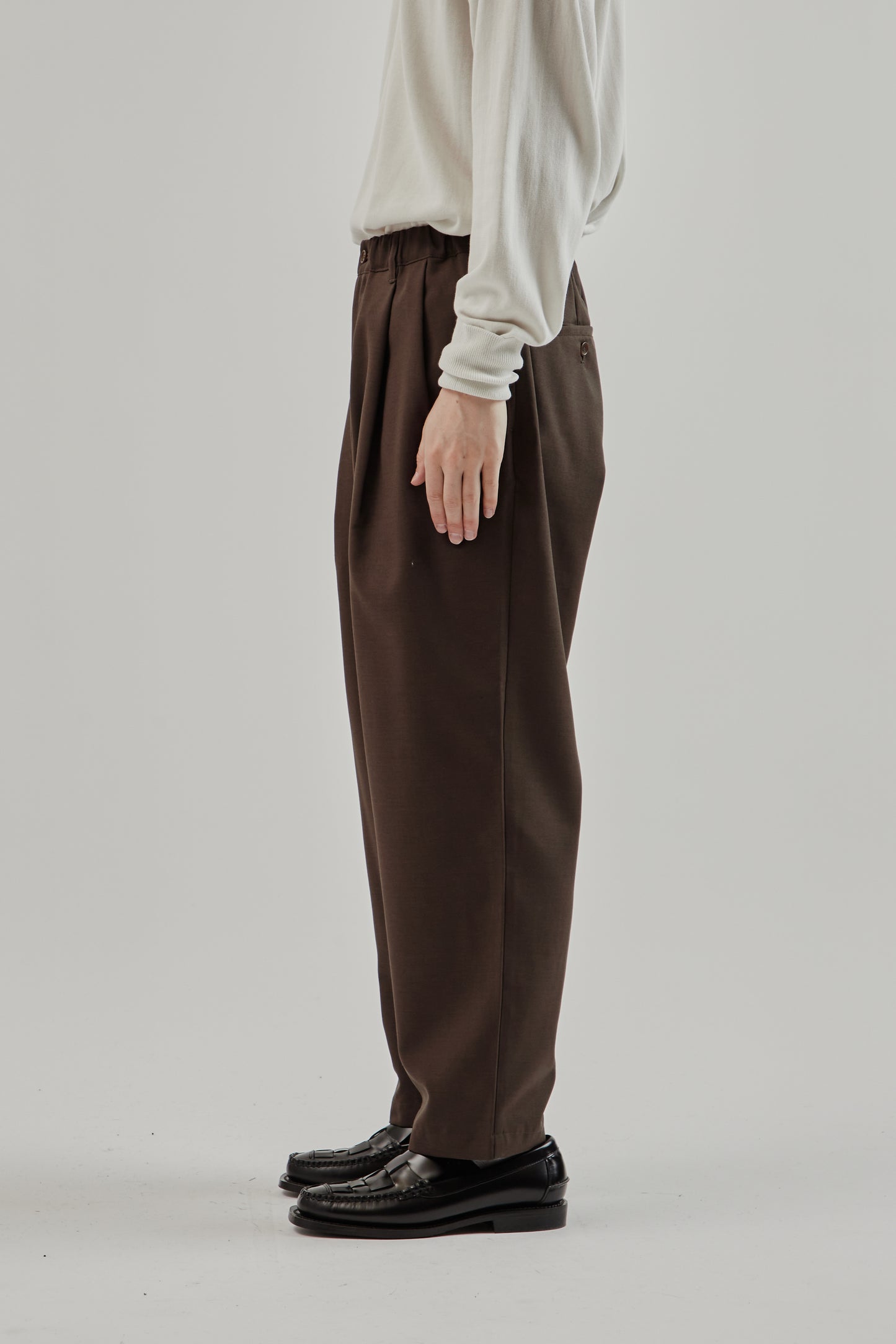 Still By Hand FW25 Relaxed 2 Tuck Pants Dark Brown 3