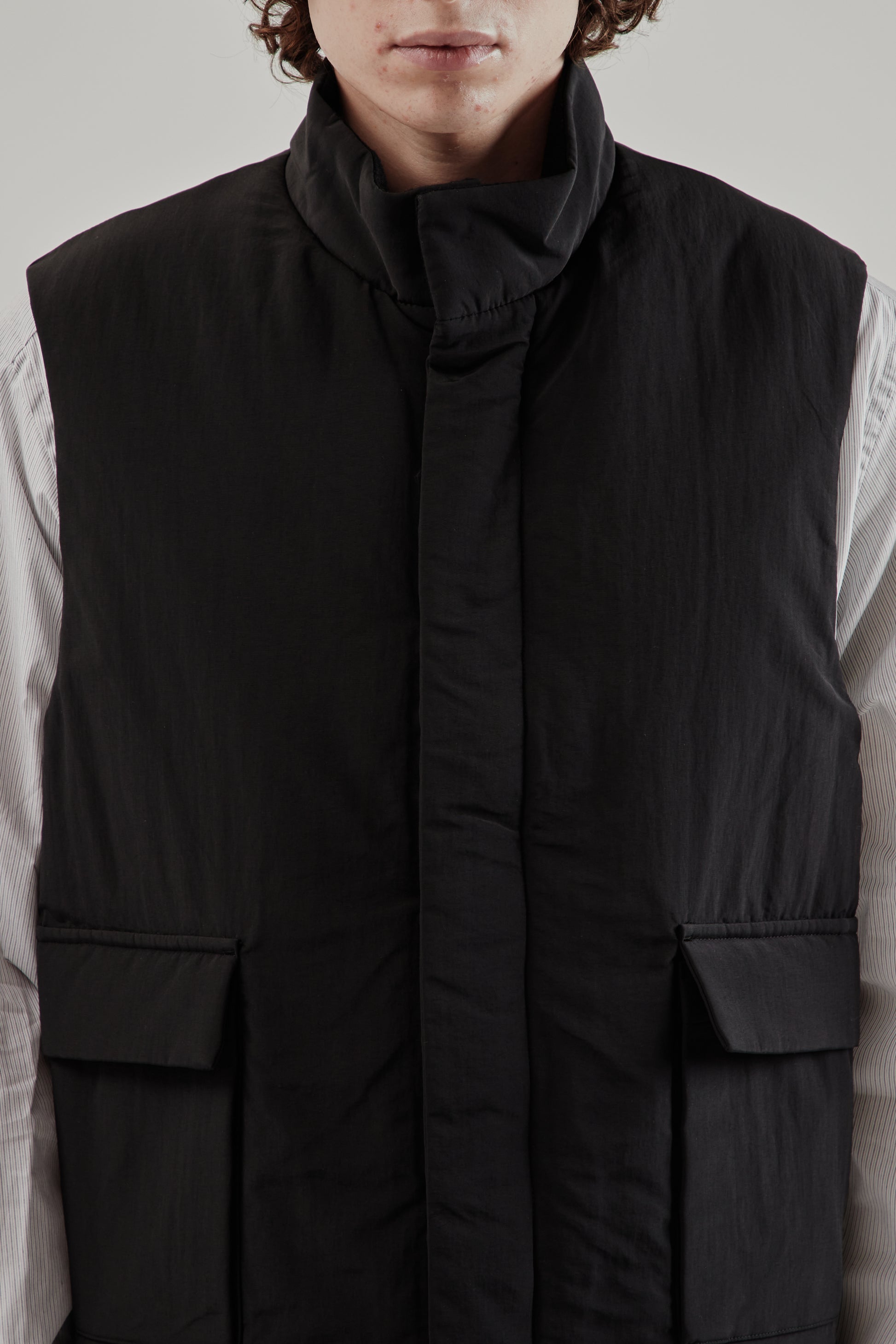 Still By Hand FW25 Stand Collar Padded Vest Black 3