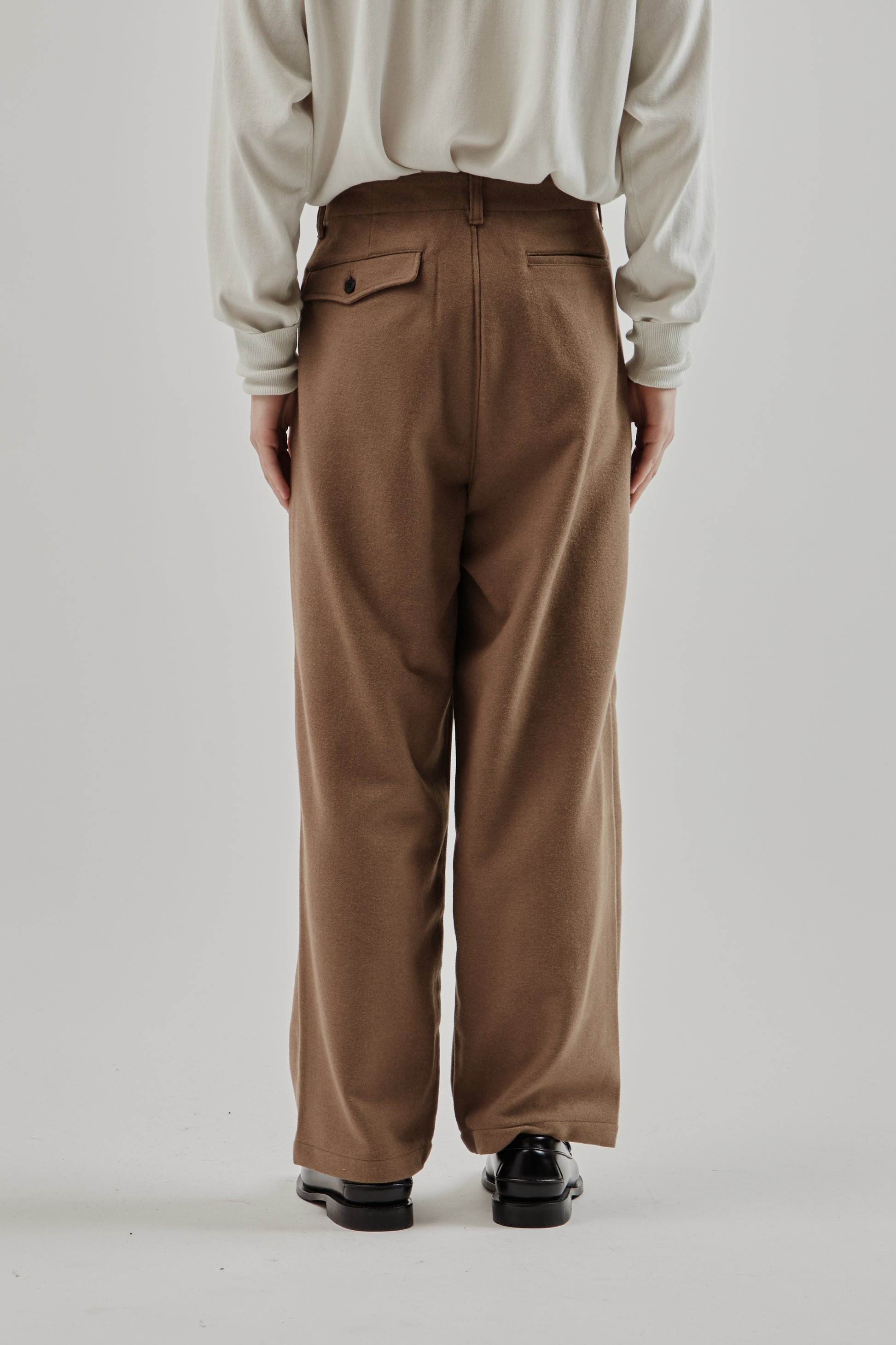 Still By Hand FW25 Wool Nylon Wide Pants Khaki Beige 4