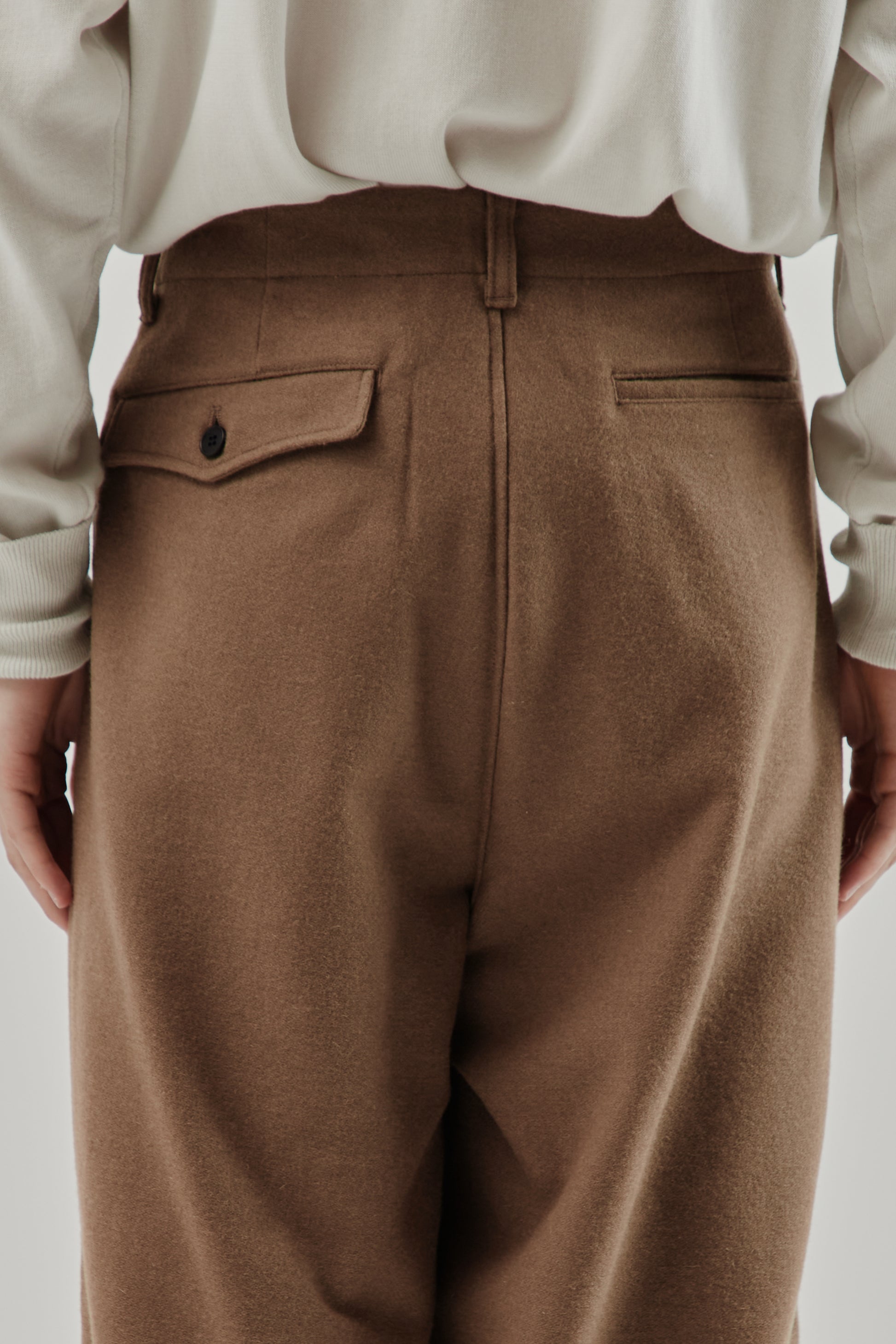 Still By Hand FW25 Wool Nylon Wide Pants Khaki Beige 5