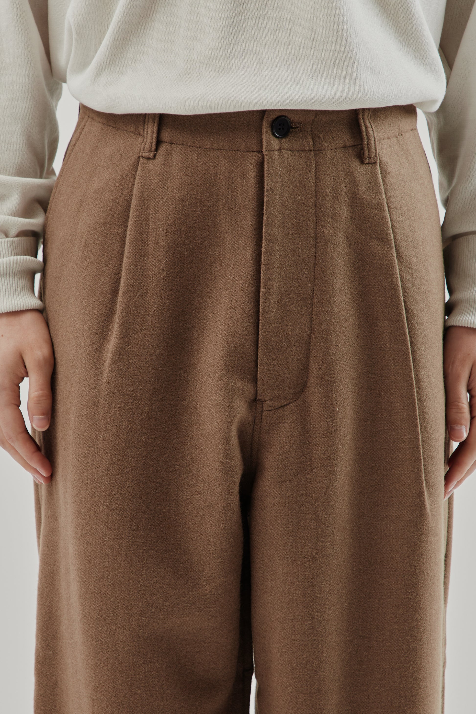 Still By Hand FW25 Wool Nylon Wide Pants Khaki Beige 6