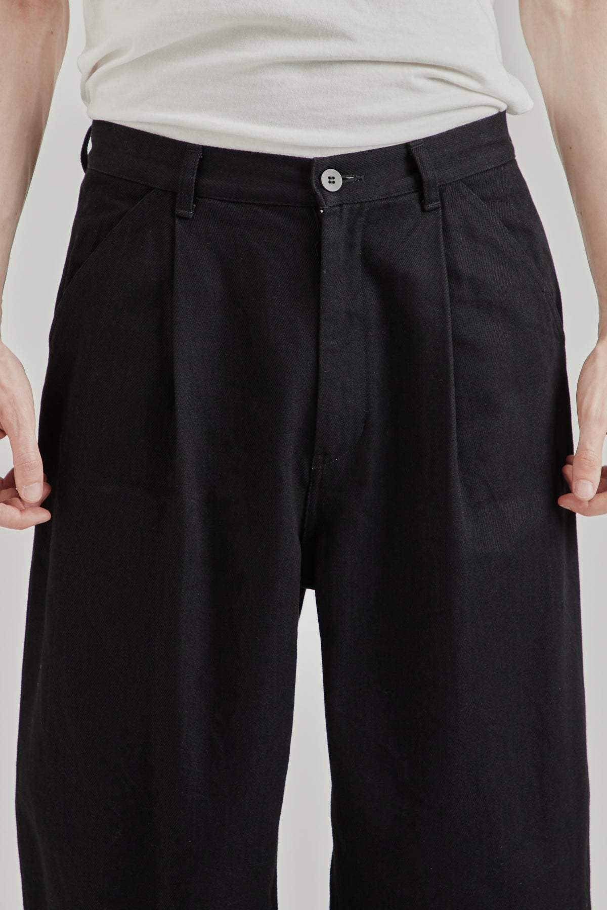 12oz Denim Deep Tuck Pants - Black