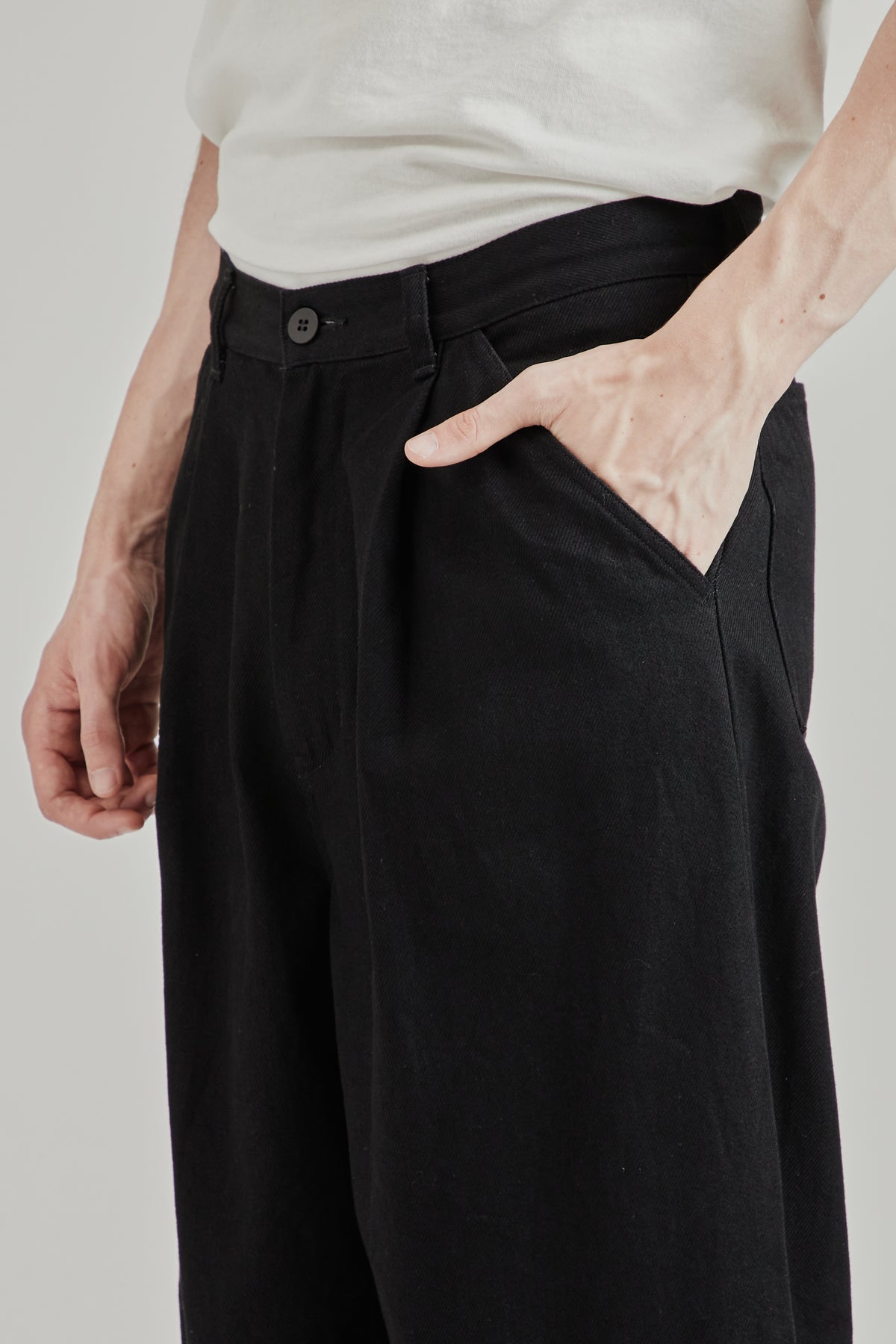 12oz Denim Deep Tuck Pants - Black