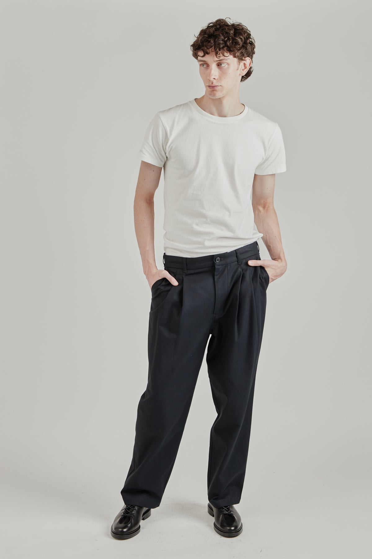 Deep Tuck Pressed Pants - Black Navy