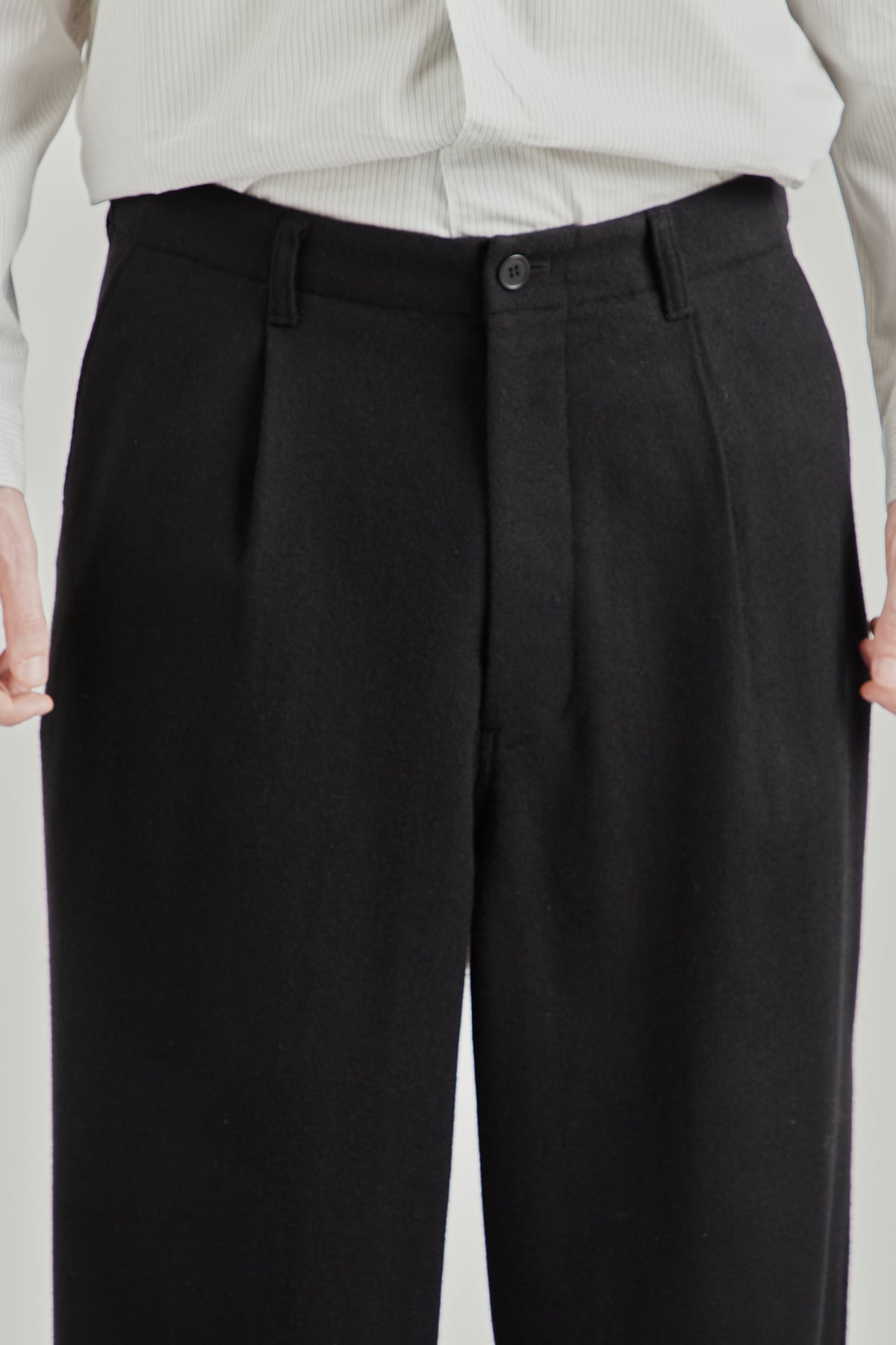 Wool/Nylon Wide Pants - Black