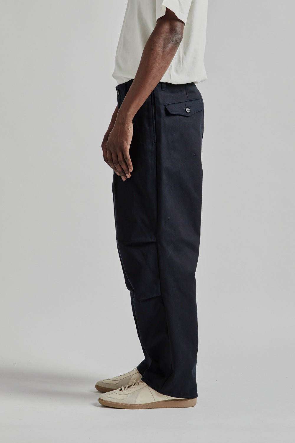 Still By Hand Knee Tuck Wide Pants - Dark Navy | Wallace