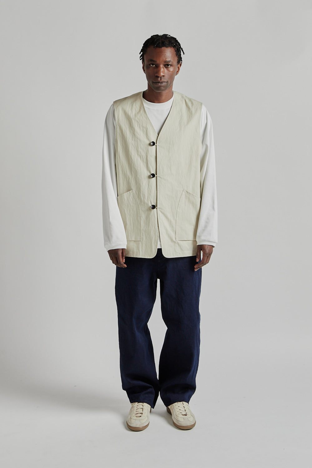 Still by Hand Loop Button Vest Light Beige 1