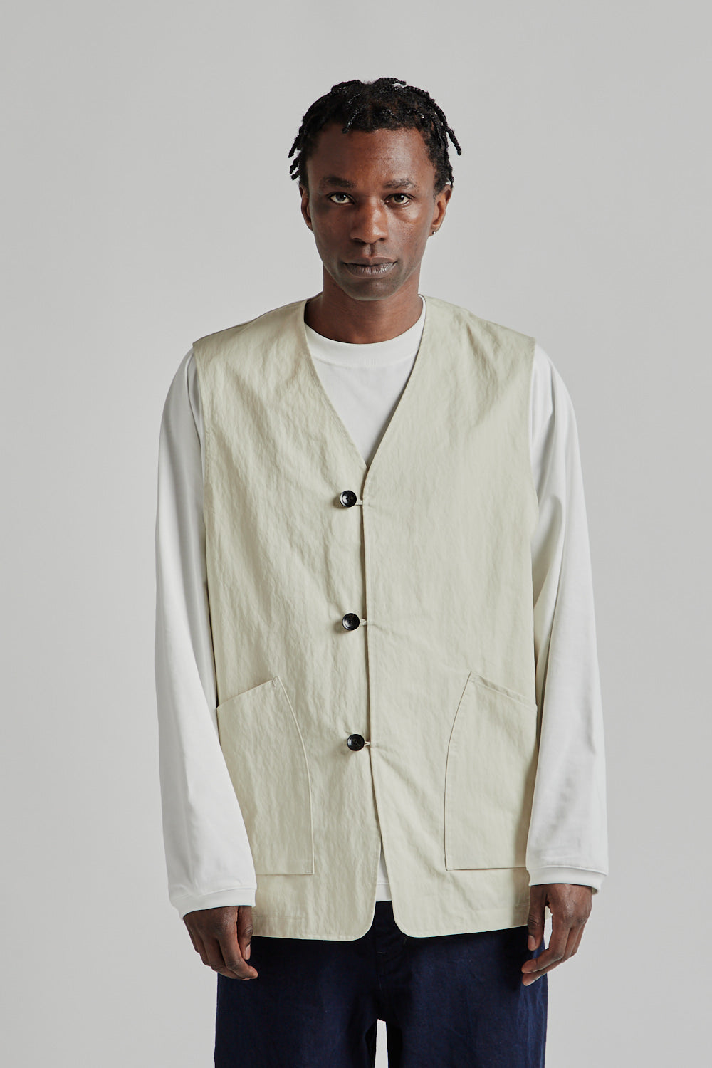 Still by Hand Loop Button Vest Light Beige 2