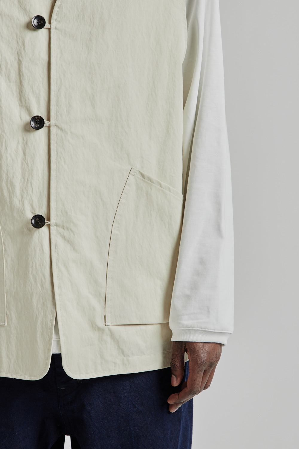 Still by Hand Loop Button Vest Light Beige 8