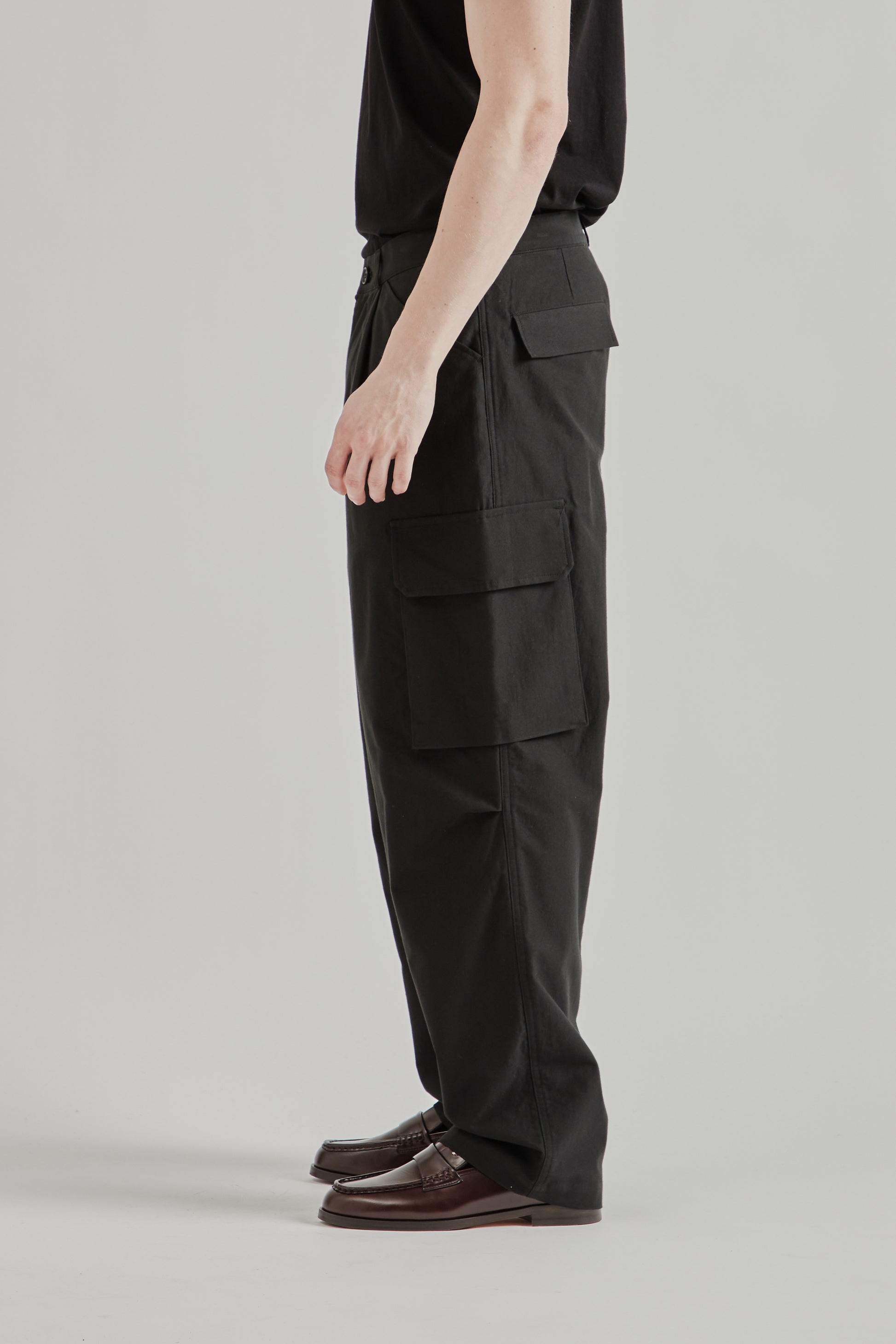 Still by Hand SS26 6 Pocket Moleskin Pants Ink Black2407