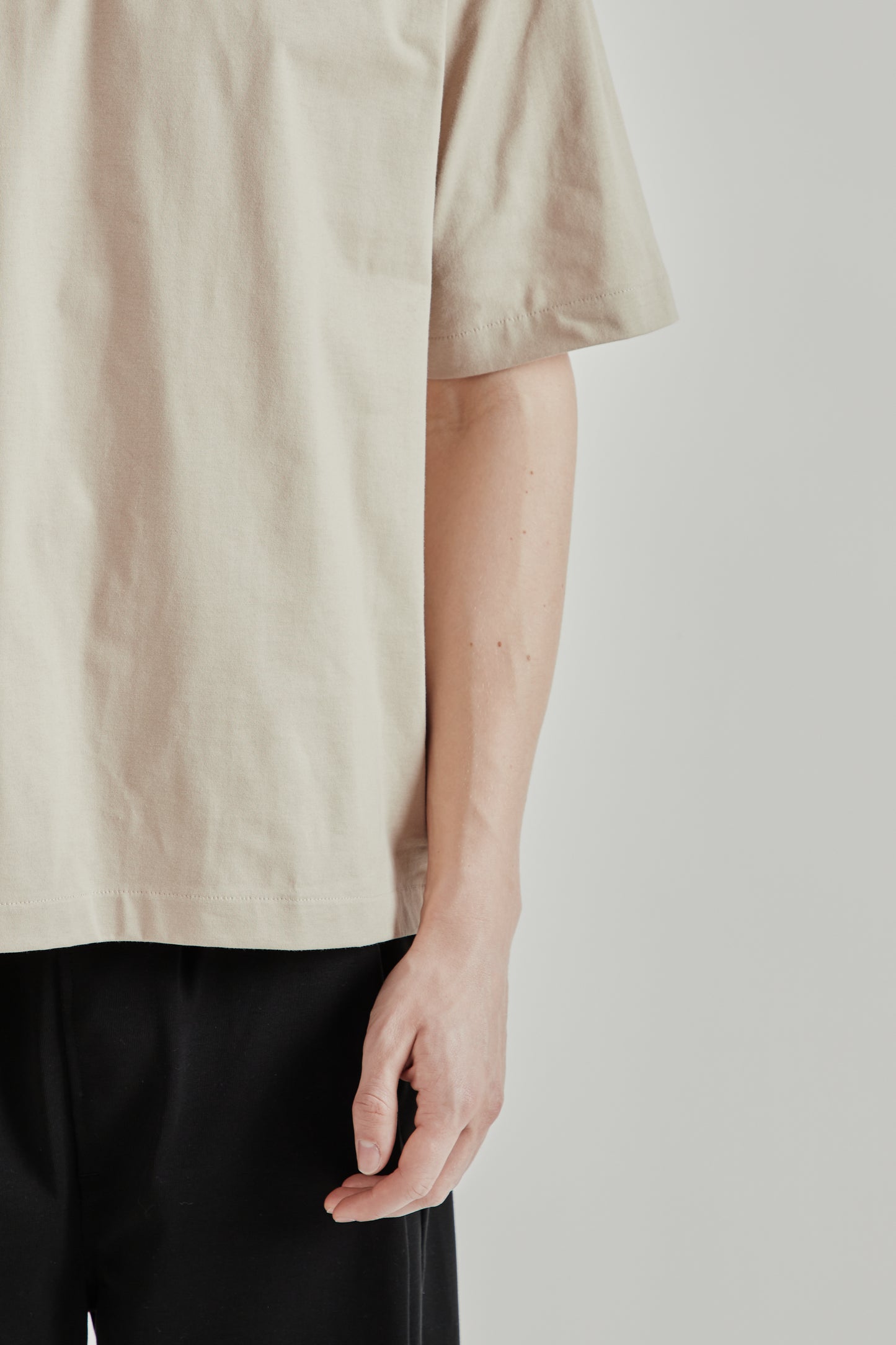 Still by Hand SS26 Knitted Rib T-Shirt Sand Beige2315
