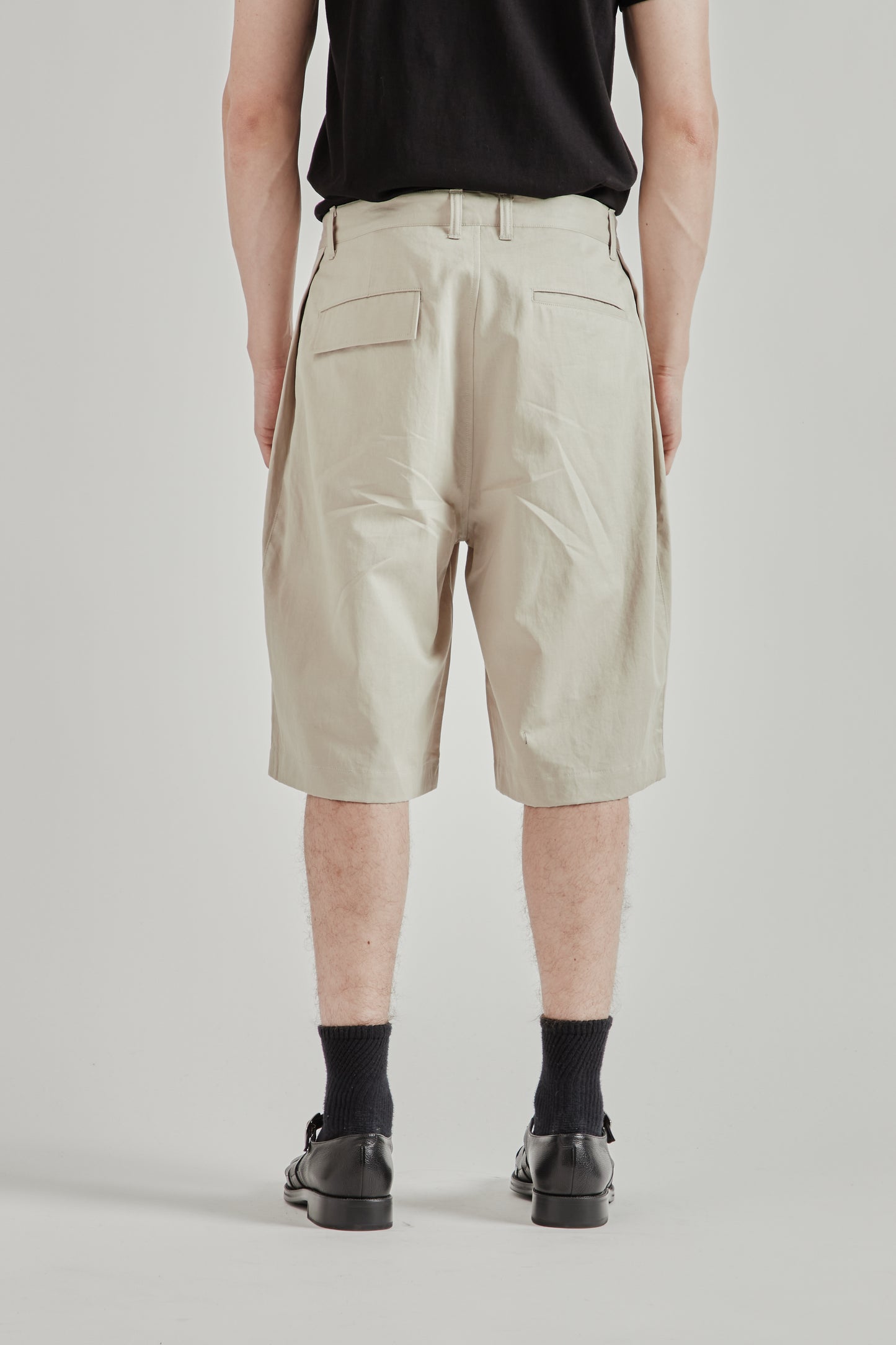 Still by Hand SS26 Linen Mixed Wide Shorts Taupe2385