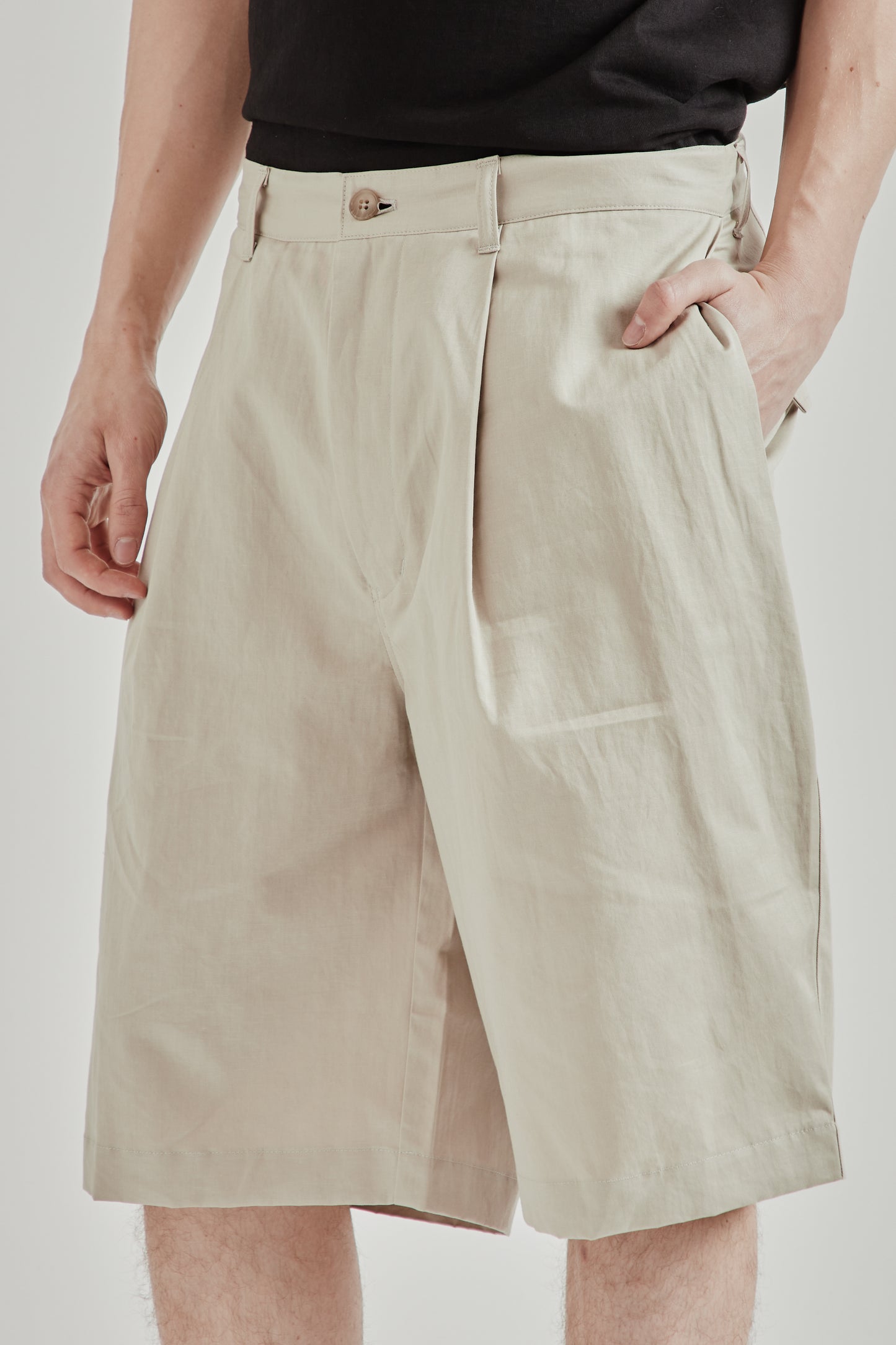 Still by Hand SS26 Linen Mixed Wide Shorts Taupe2391