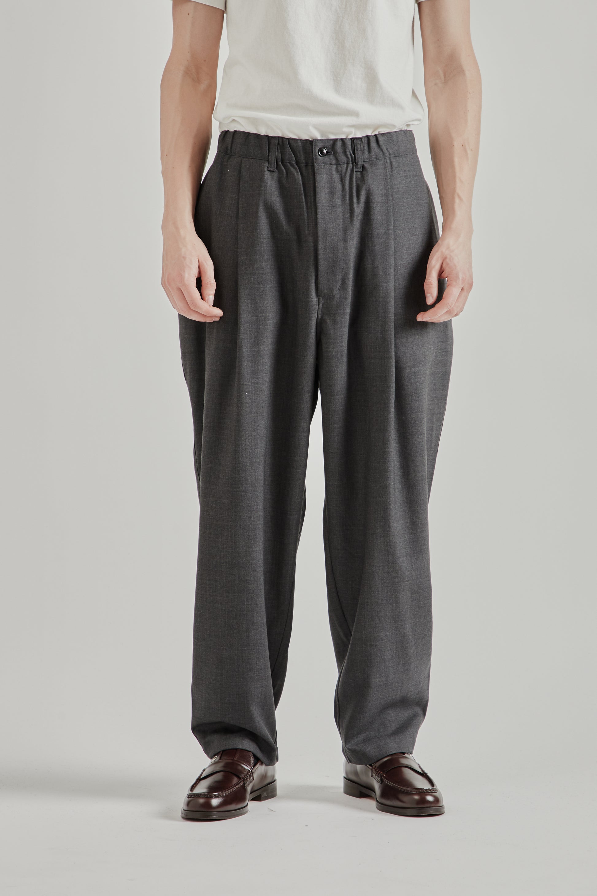 Still by Hand SS26 Summer Wool Wide Pants Charcoal2143