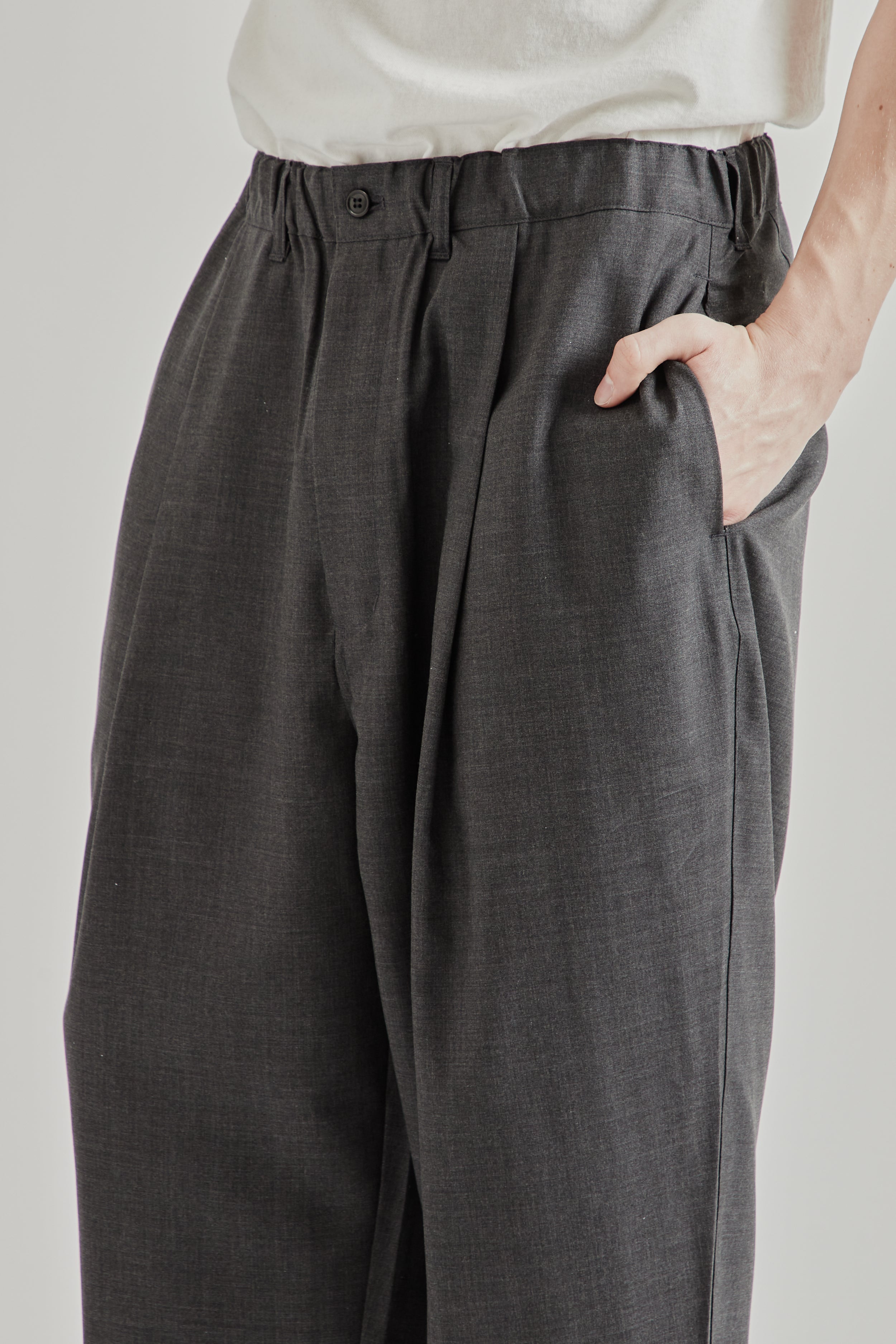 Still by Hand Summer Wool Wide Pants - Charcoal | Wallace