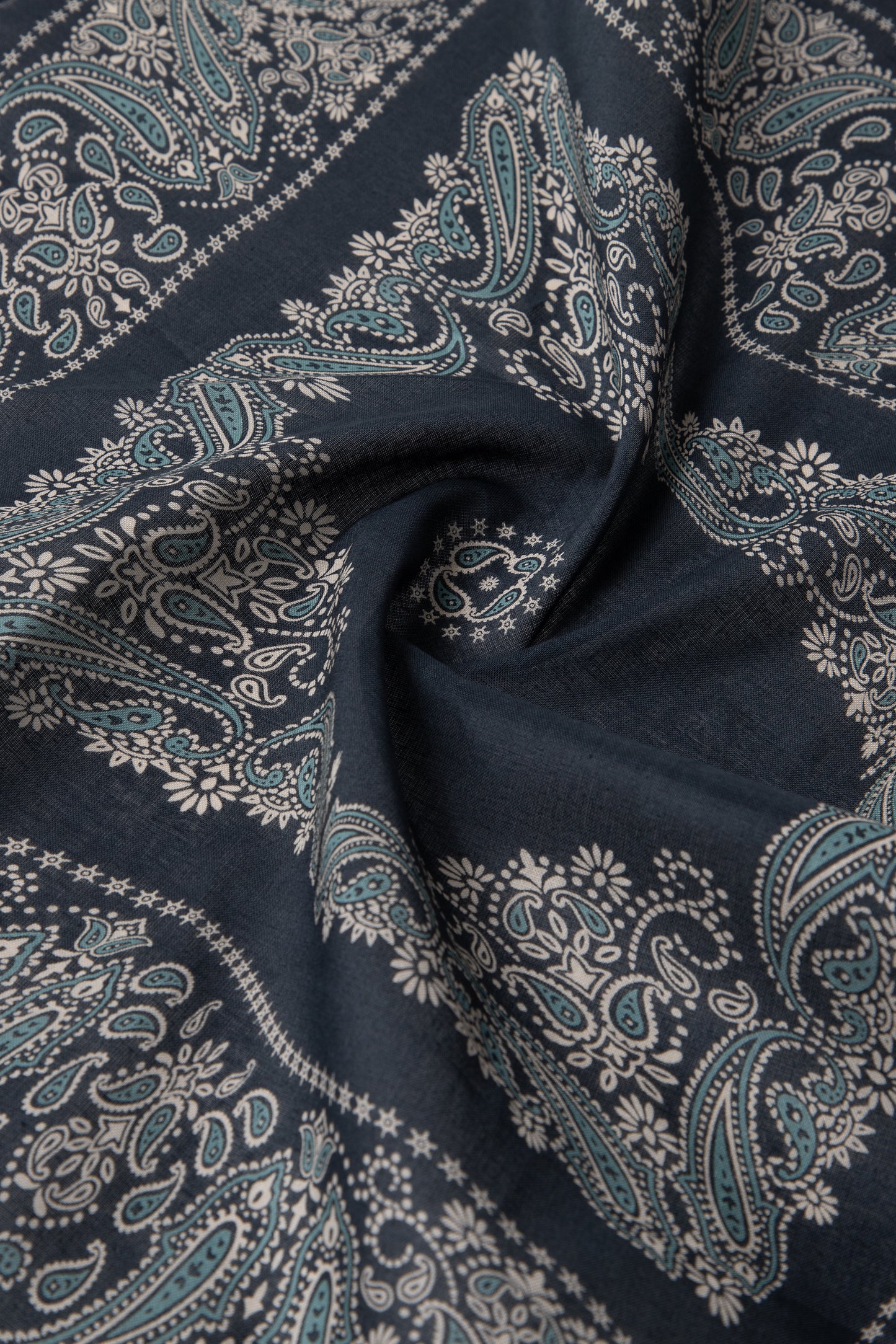 Sugarhill SS25 Stagger Bandana Navy 02