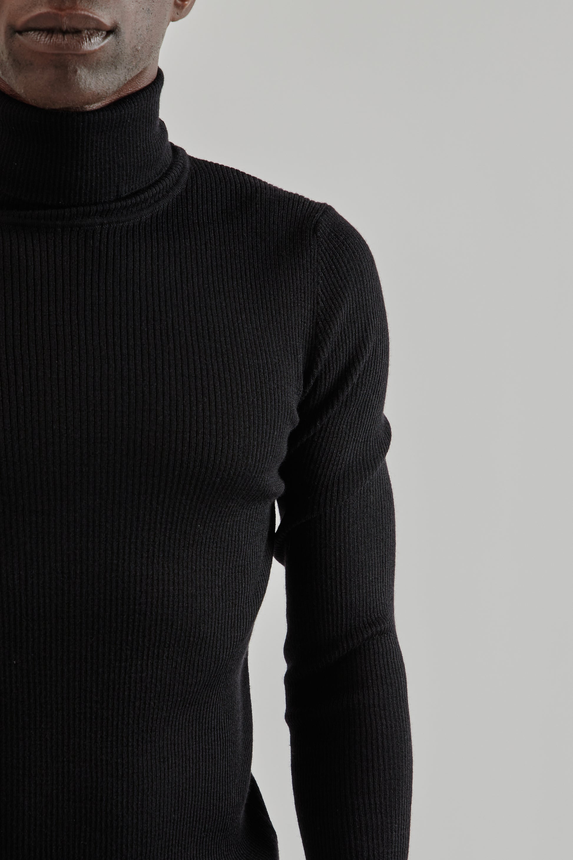 Sunflower FW25 Merino Rib Turtle Neck Black13