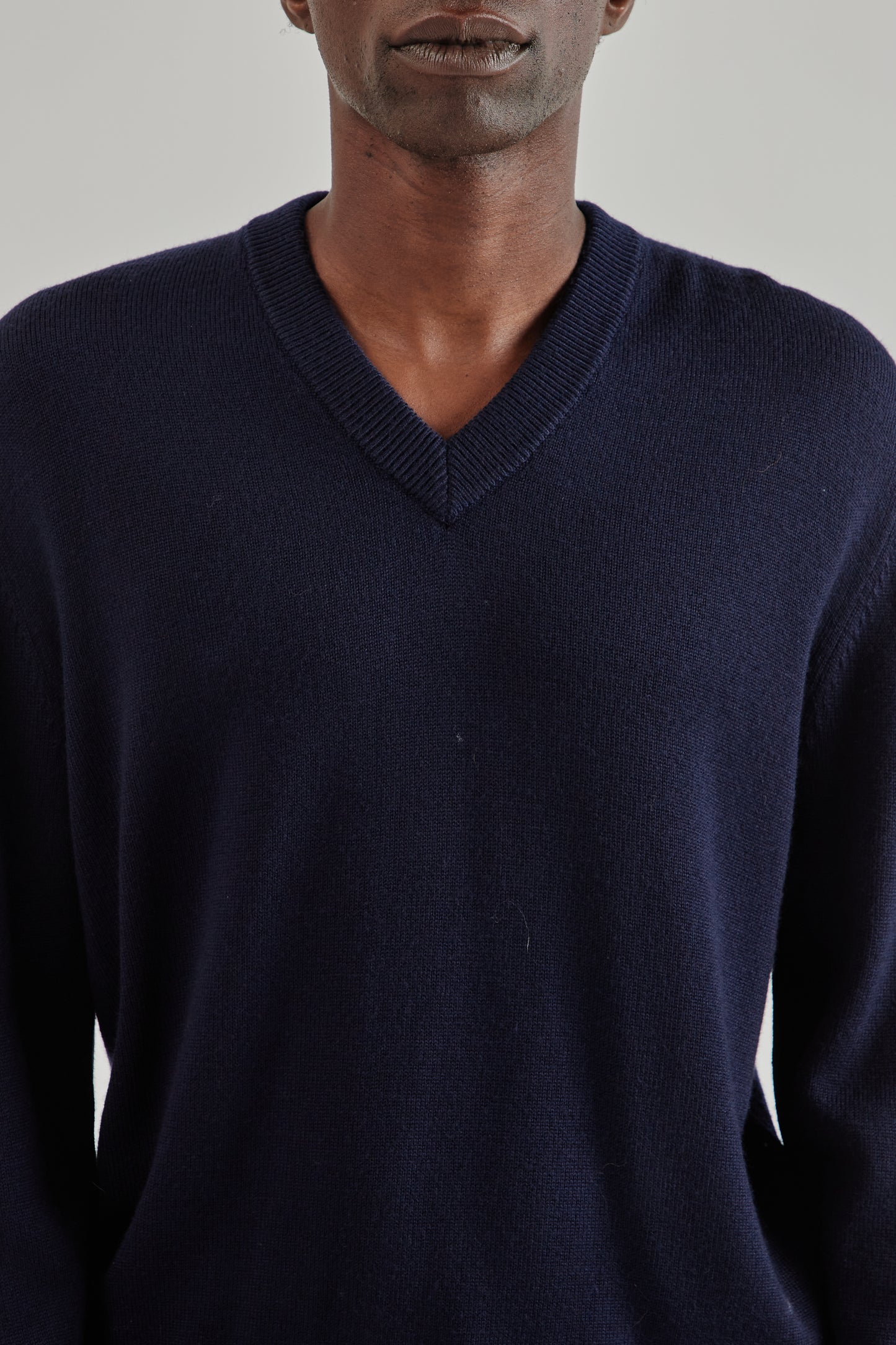 Sunflower FW25 Moon Merino V Neck Navy13