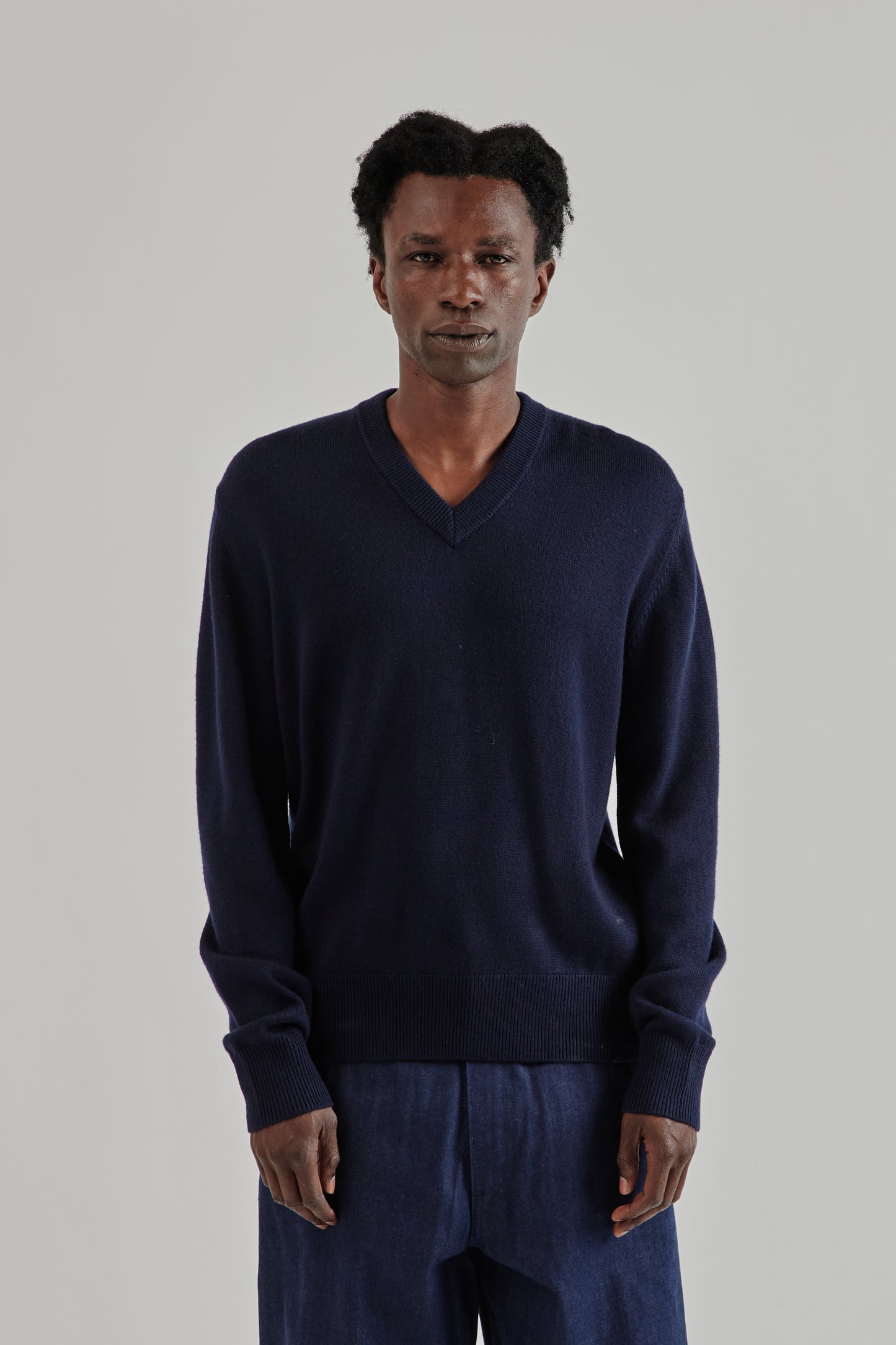 Sunflower FW25 Moon Merino V Neck Navy3