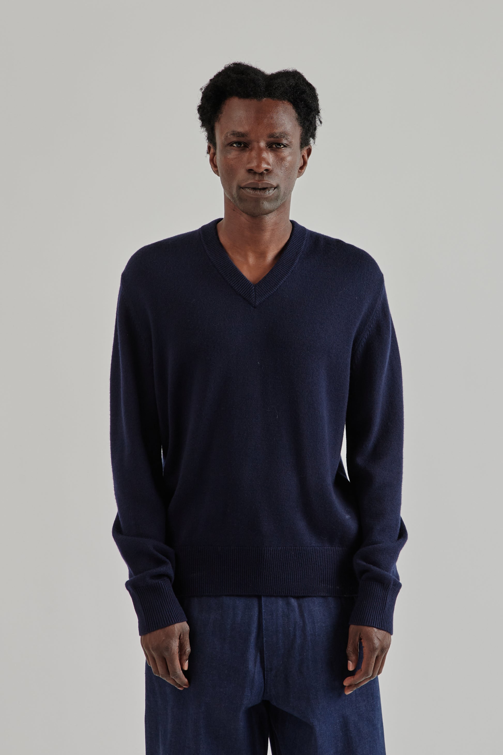 Sunflower FW25 Moon Merino V Neck Navy3
