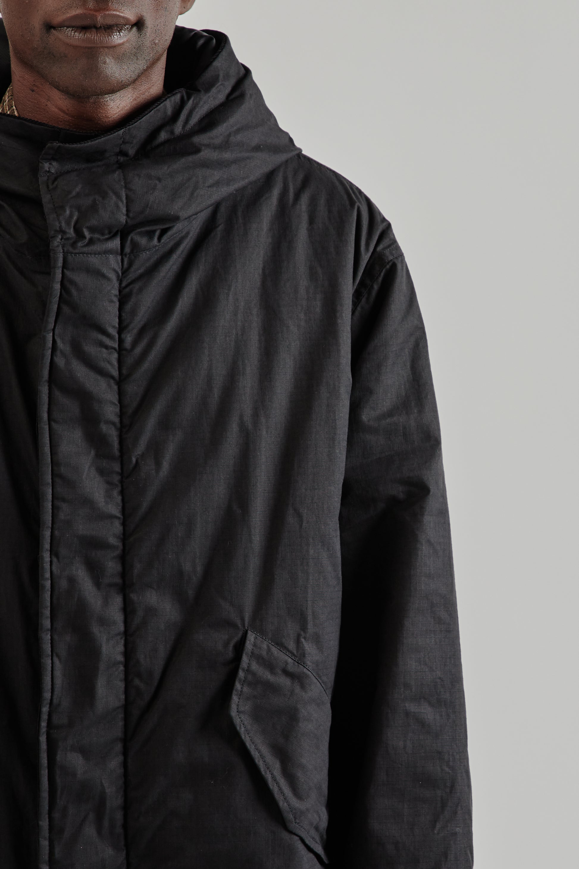 Sunflower FW25 Waxed Parka Coat Black14