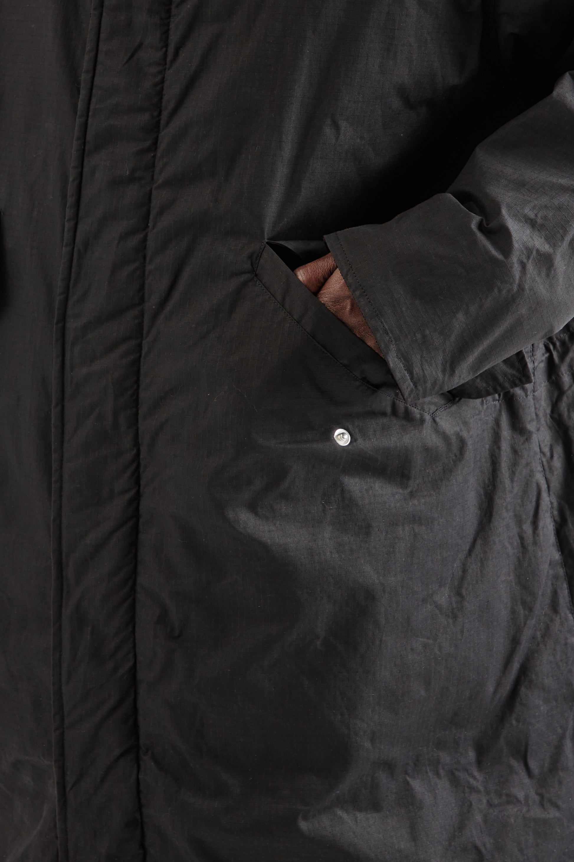 Sunflower FW25 Waxed Parka Coat Black17
