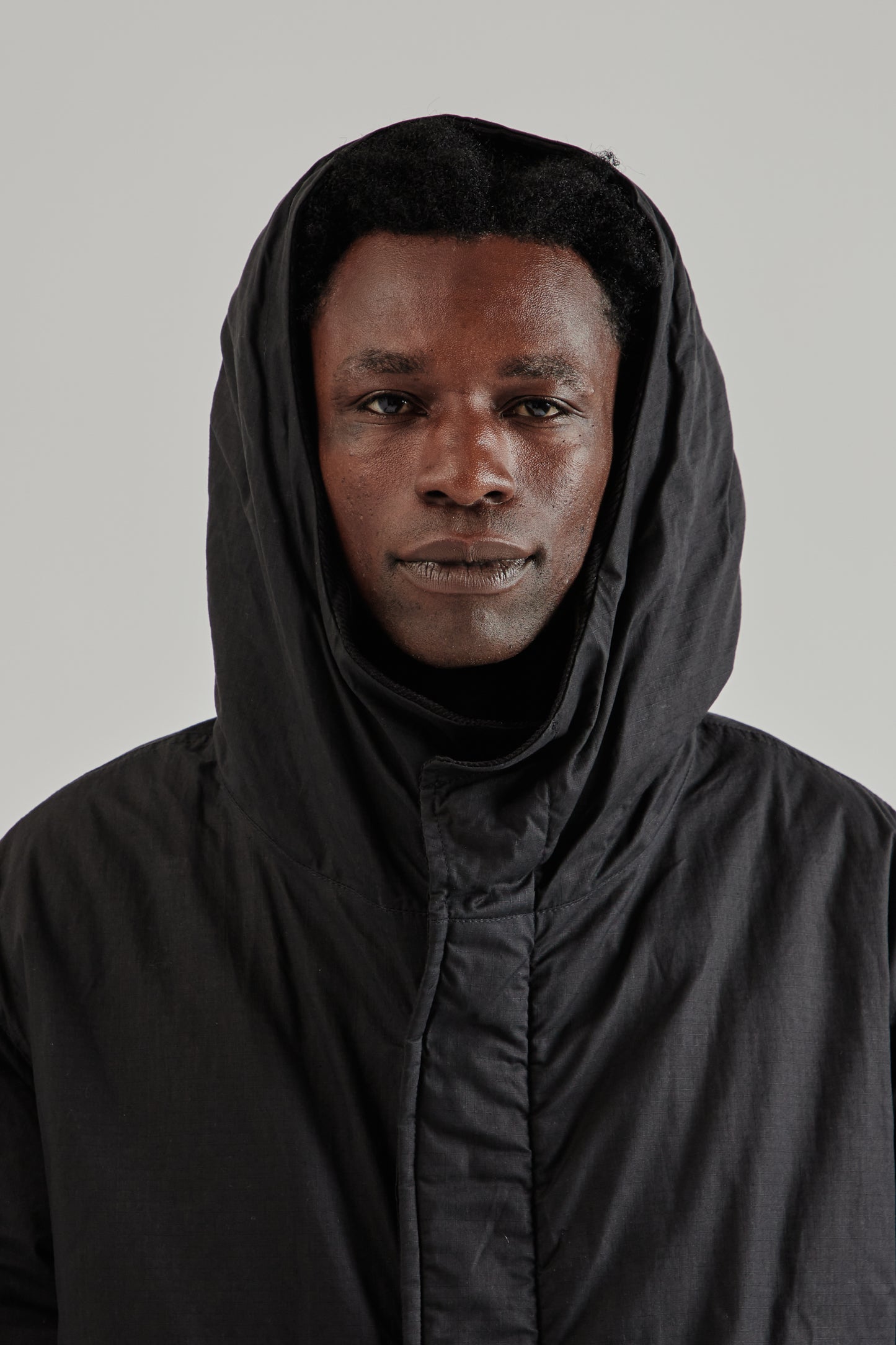 Sunflower FW25 Waxed Parka Coat Black19