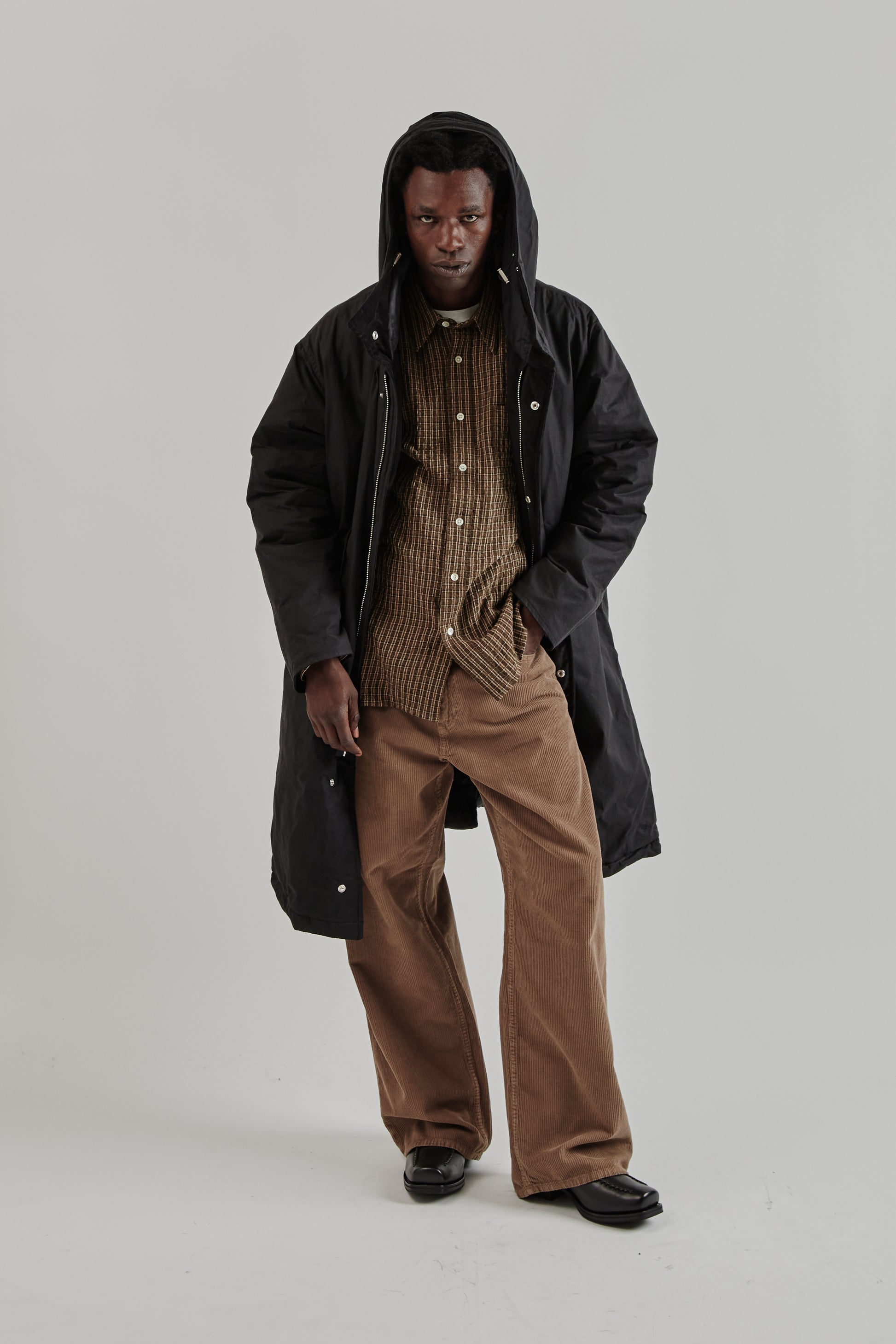 Sunflower FW25 Waxed Parka Coat Black34
