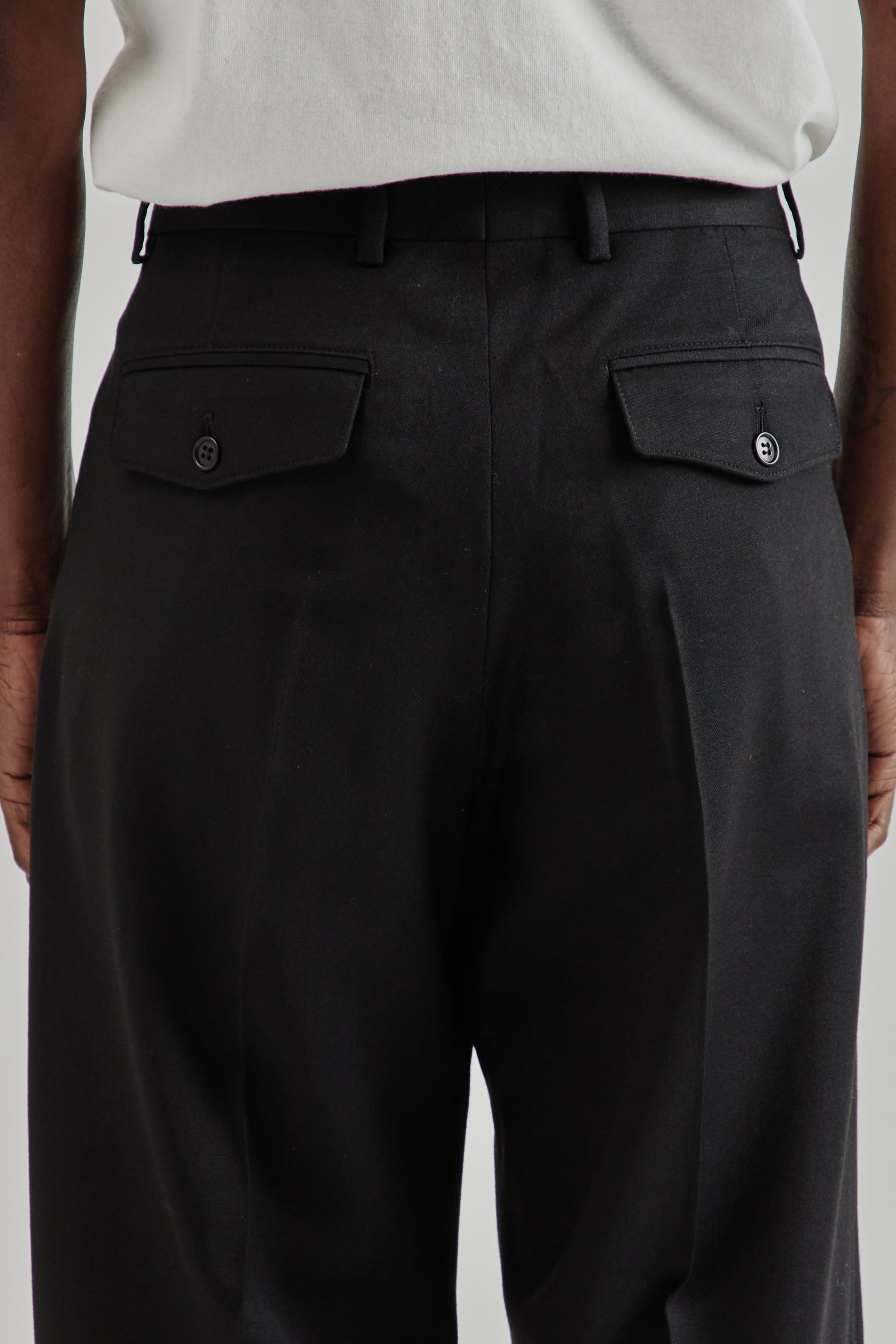 Sunflower FW25 Wide Pleated Trouser Black14