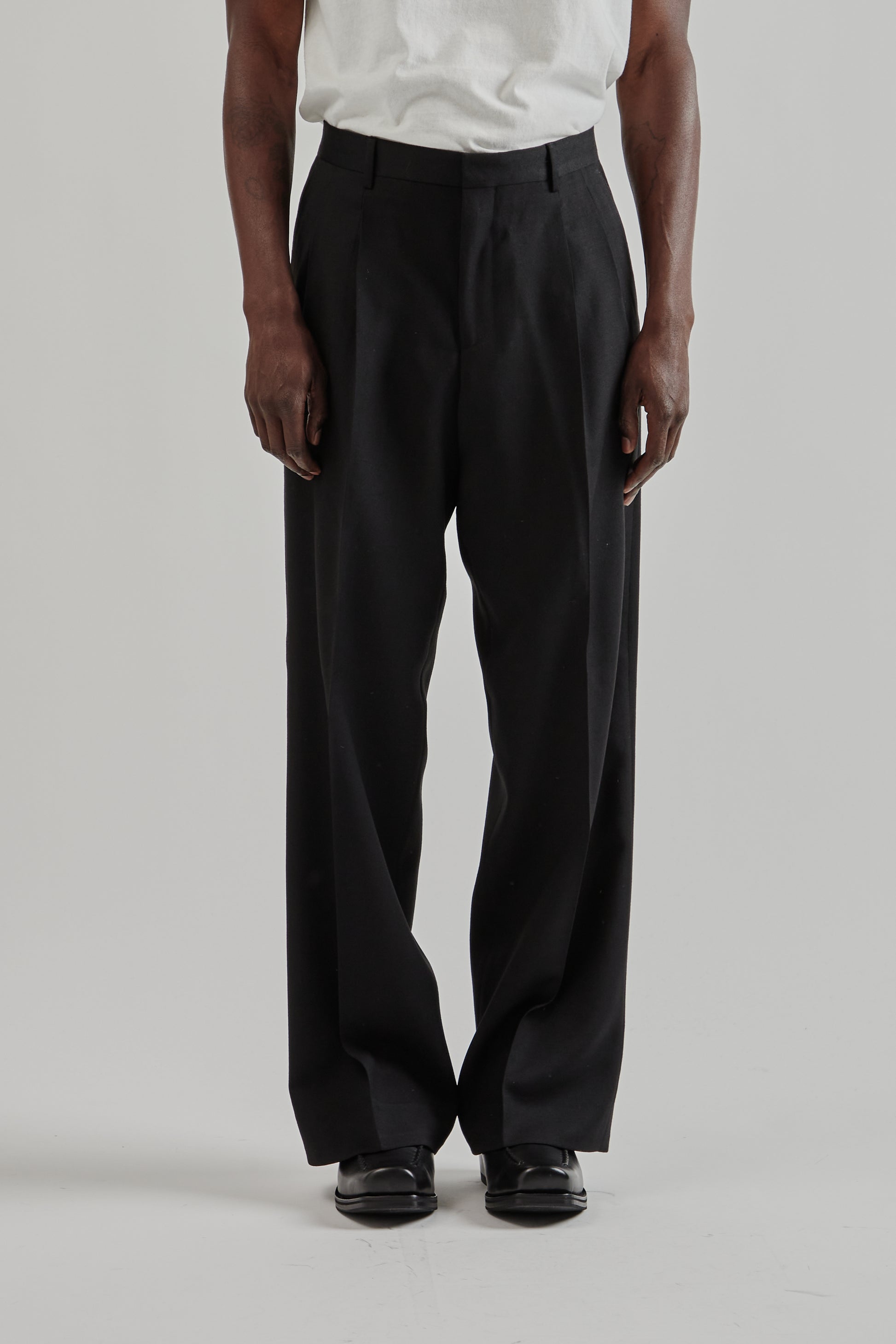 Sunflower FW25 Wide Pleated Trouser Black6