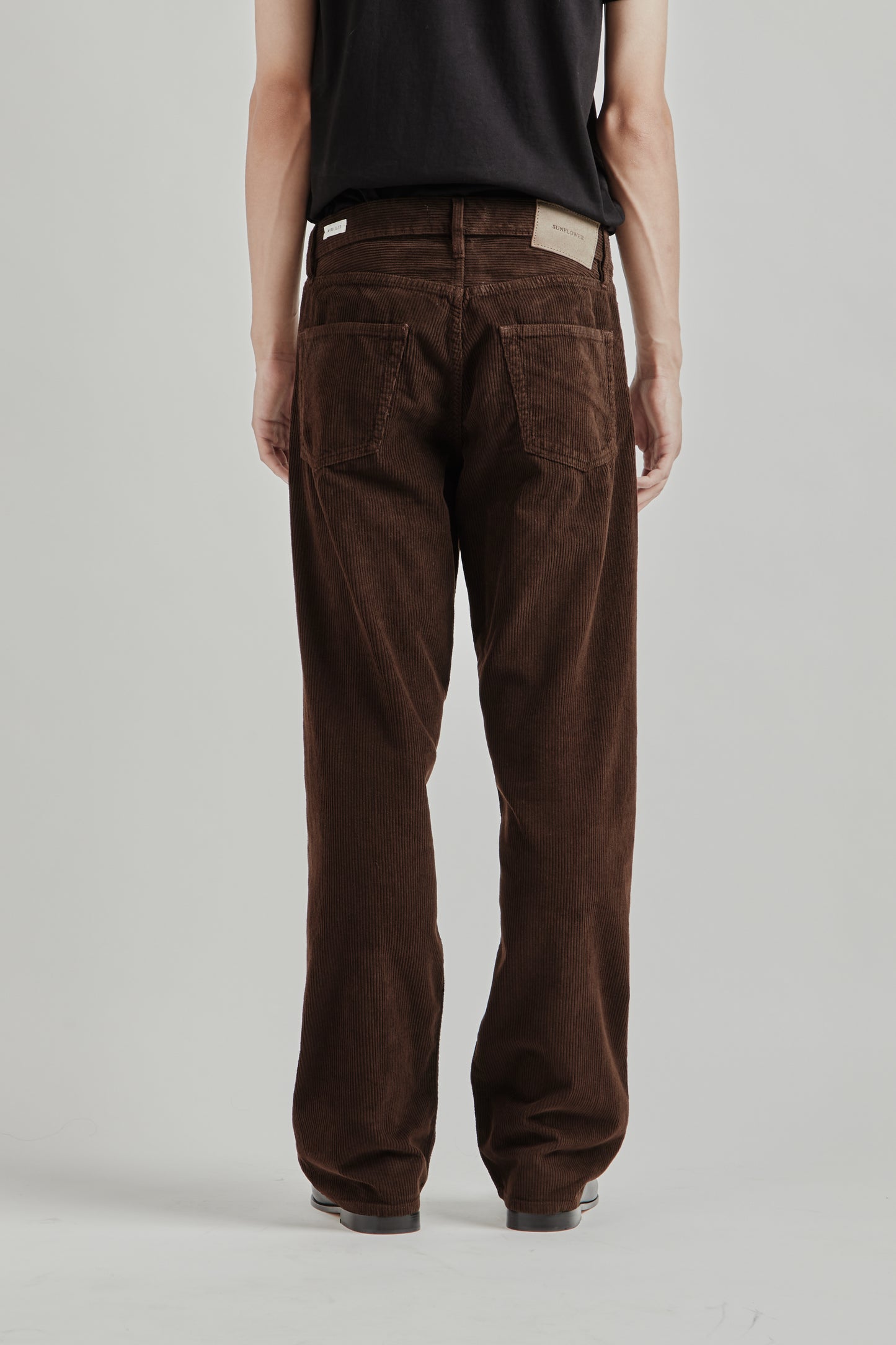 Sunflower FW26 Loose Cord Pant Brown1876