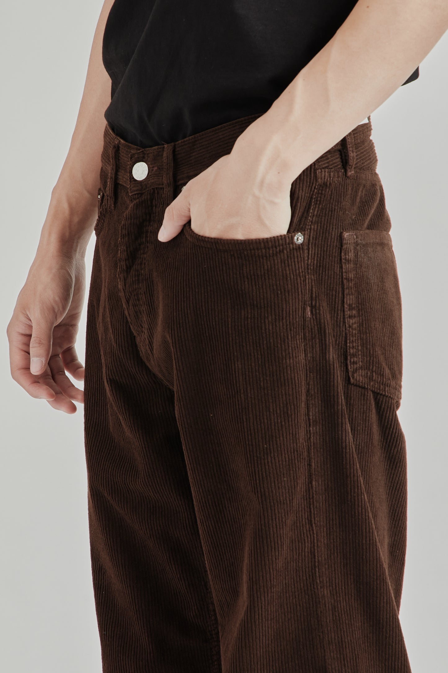Sunflower FW26 Loose Cord Pant Brown1882