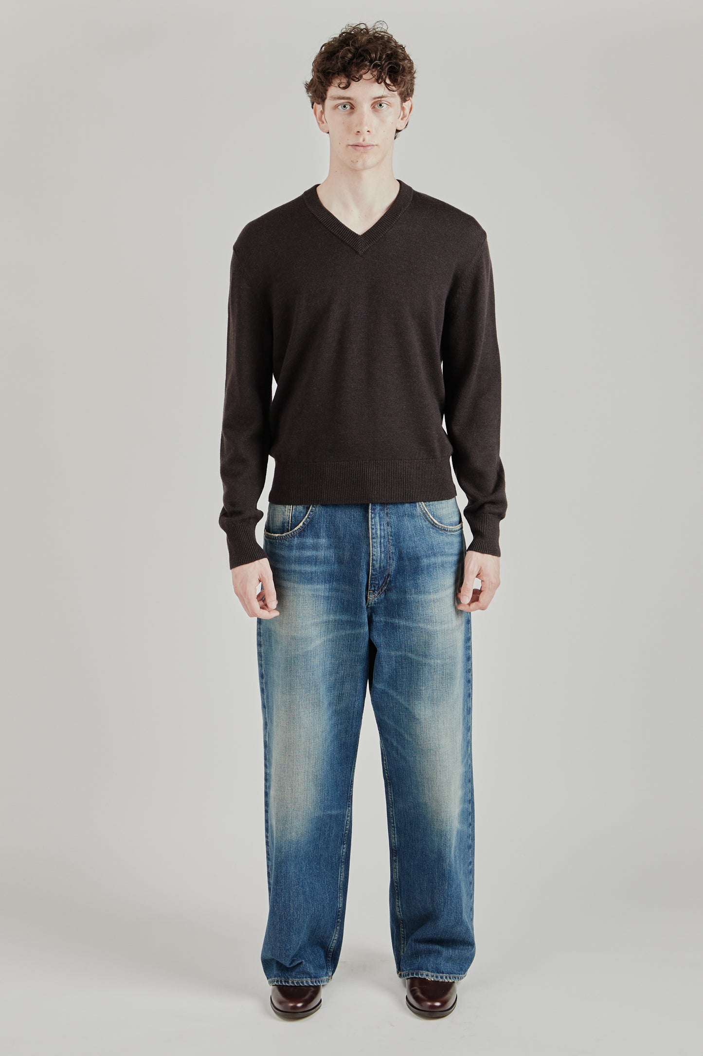 Moon Merino V Neck - Brown