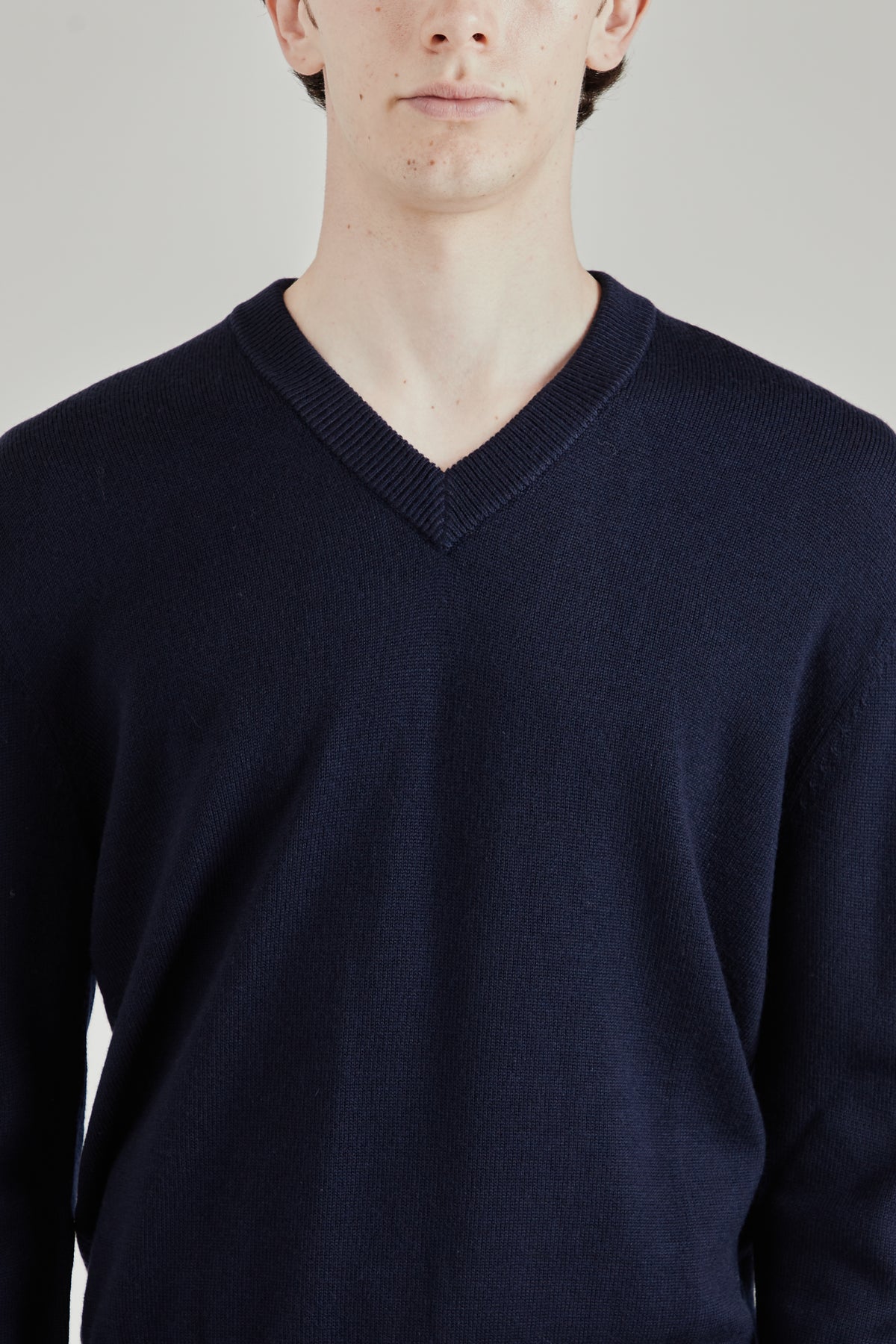 Moon Merino V Neck - Navy