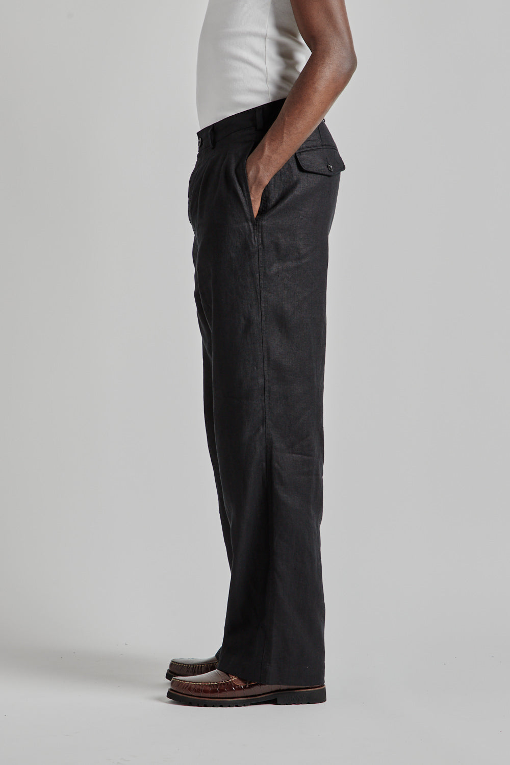 Pleated Linen Pants - Black