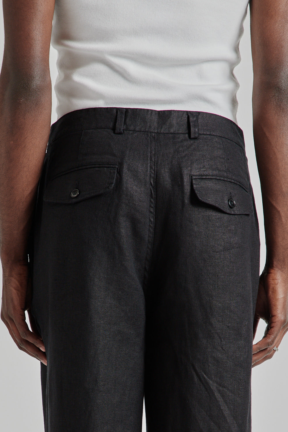 Pleated Linen Pants - Black