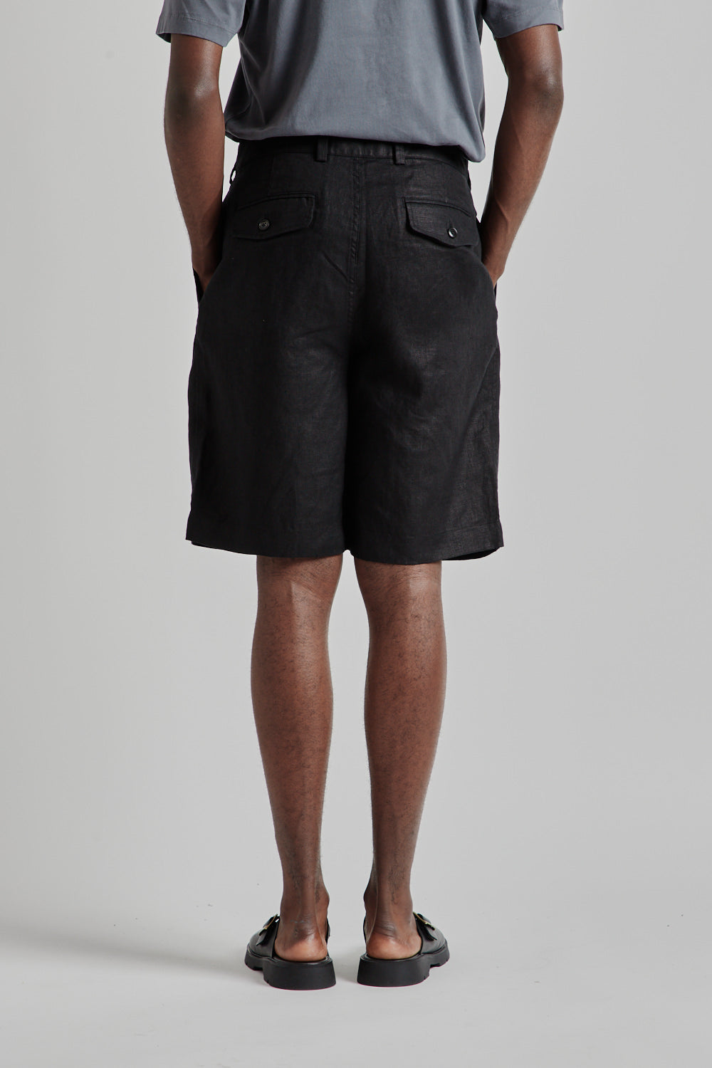 Pleated Linen Short - Black