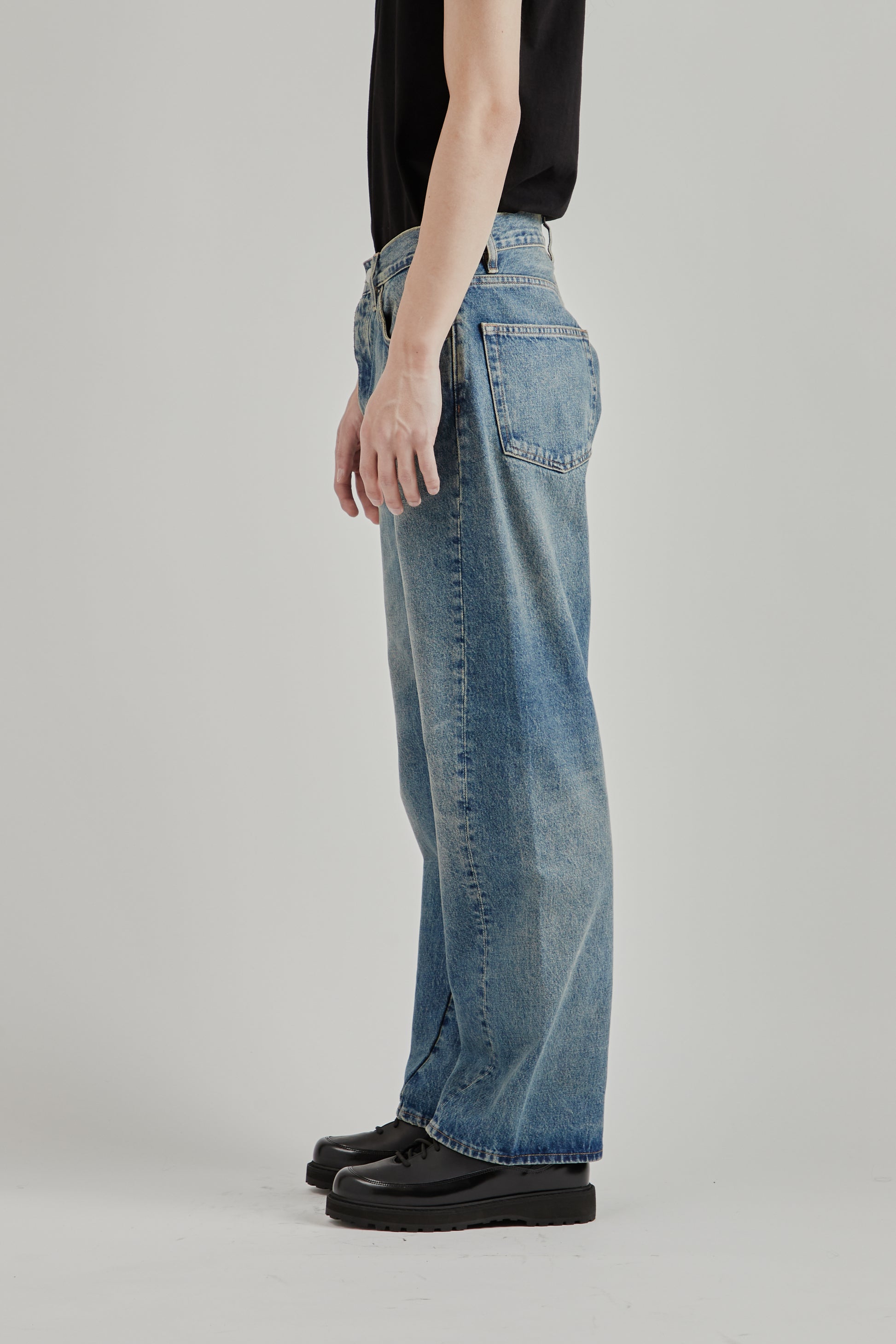 Sunflower SS26 Wide Twist Dark Blue Vintage1953