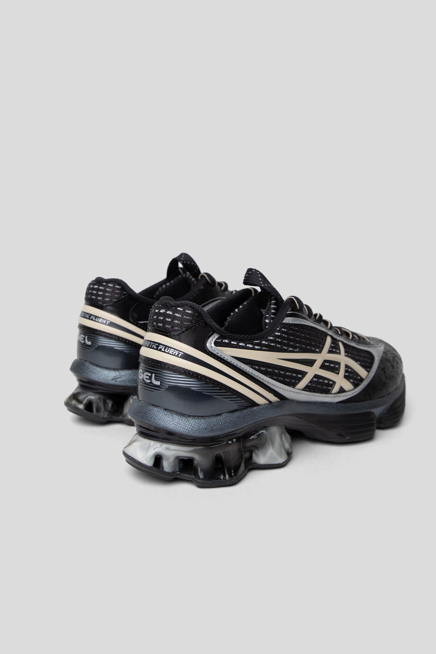 US6-Gel-Kinetic Fluent - Black/Vanilla
