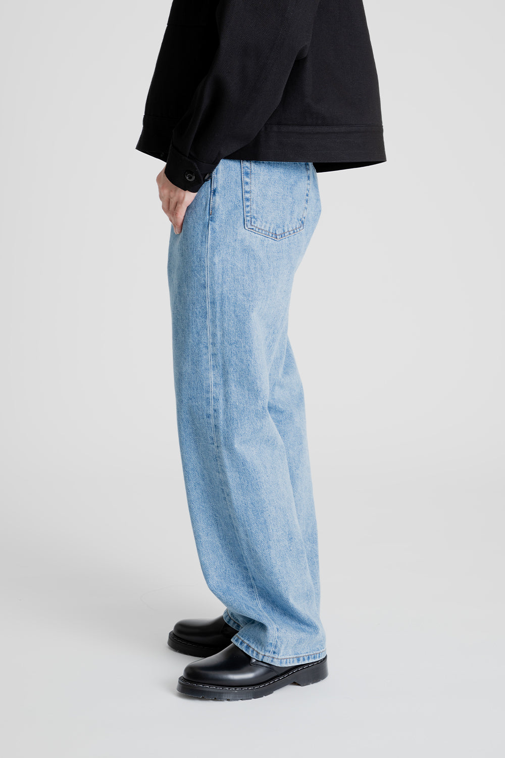 Uniform Bridge Comfort Denim Pants in Light Indigo
