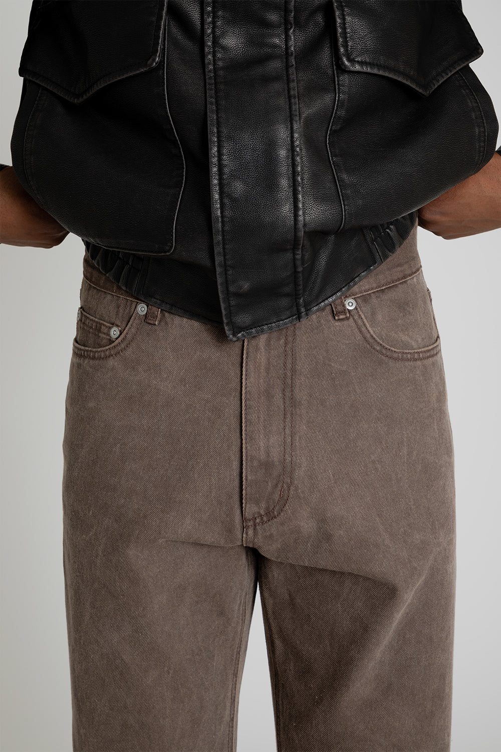 Uniform Bridge Comfort Denim Pants Suffer Brown Detail 05