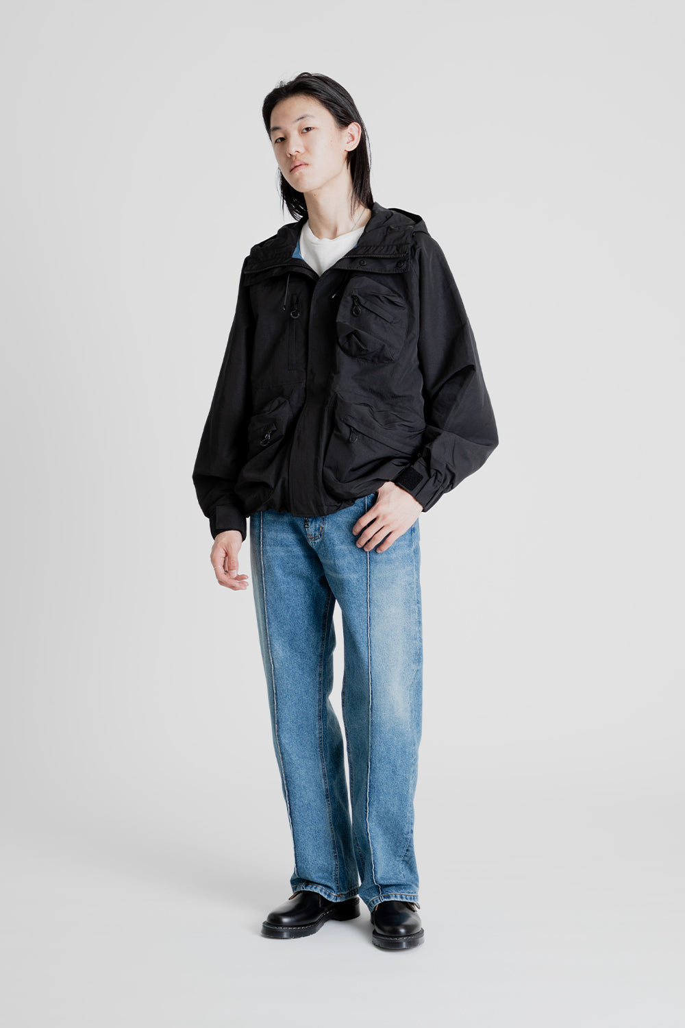 Uniform Bridge Pin Tuck Wide Denim Pants in Indigo Washed