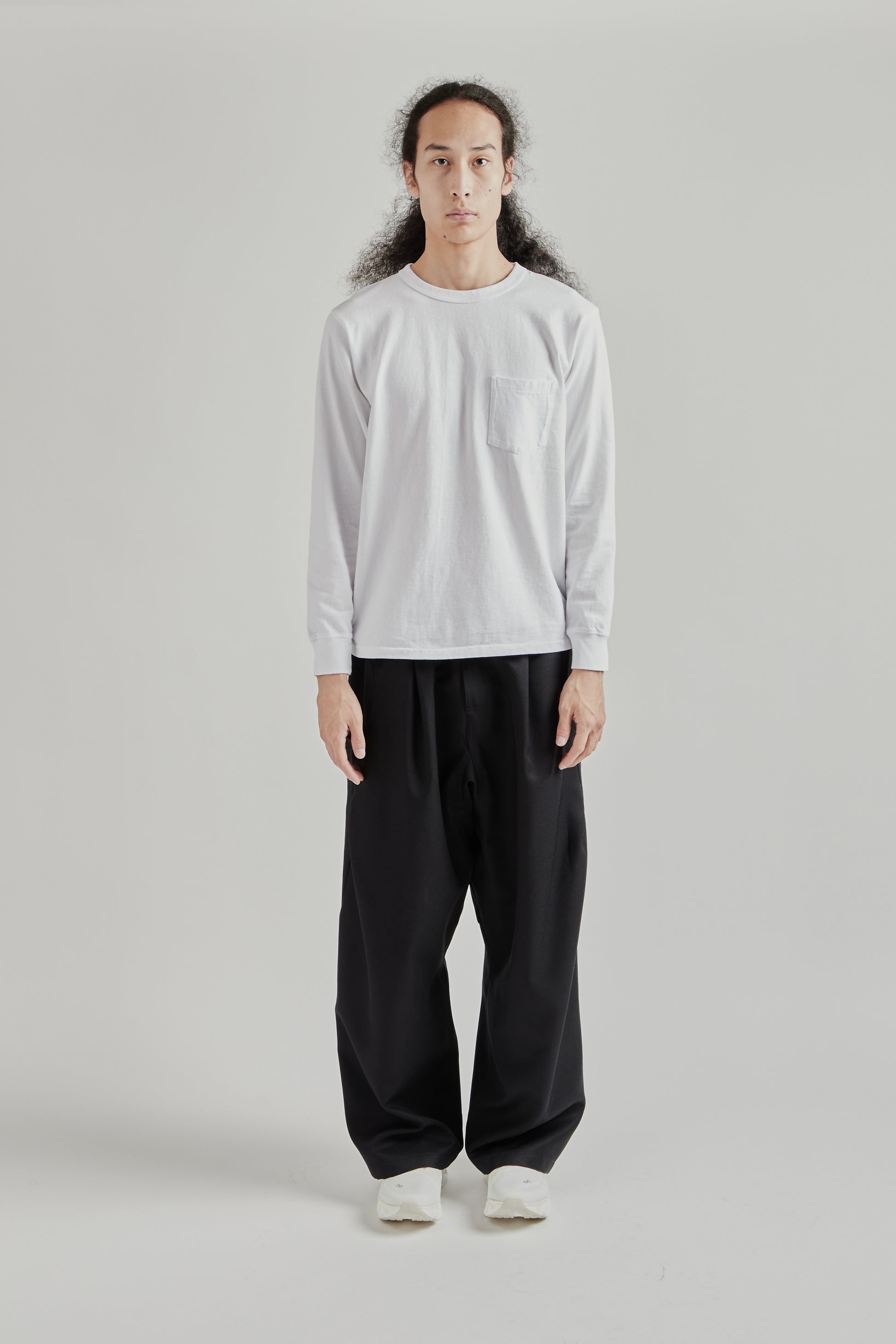 Velva Sheen FW25 Pigment Long Sleeve Pocket Tee White 1