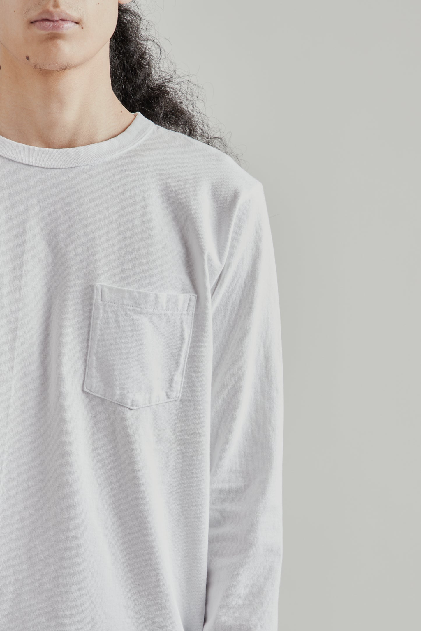 Velva Sheen FW25 Pigment Long Sleeve Pocket Tee White 7