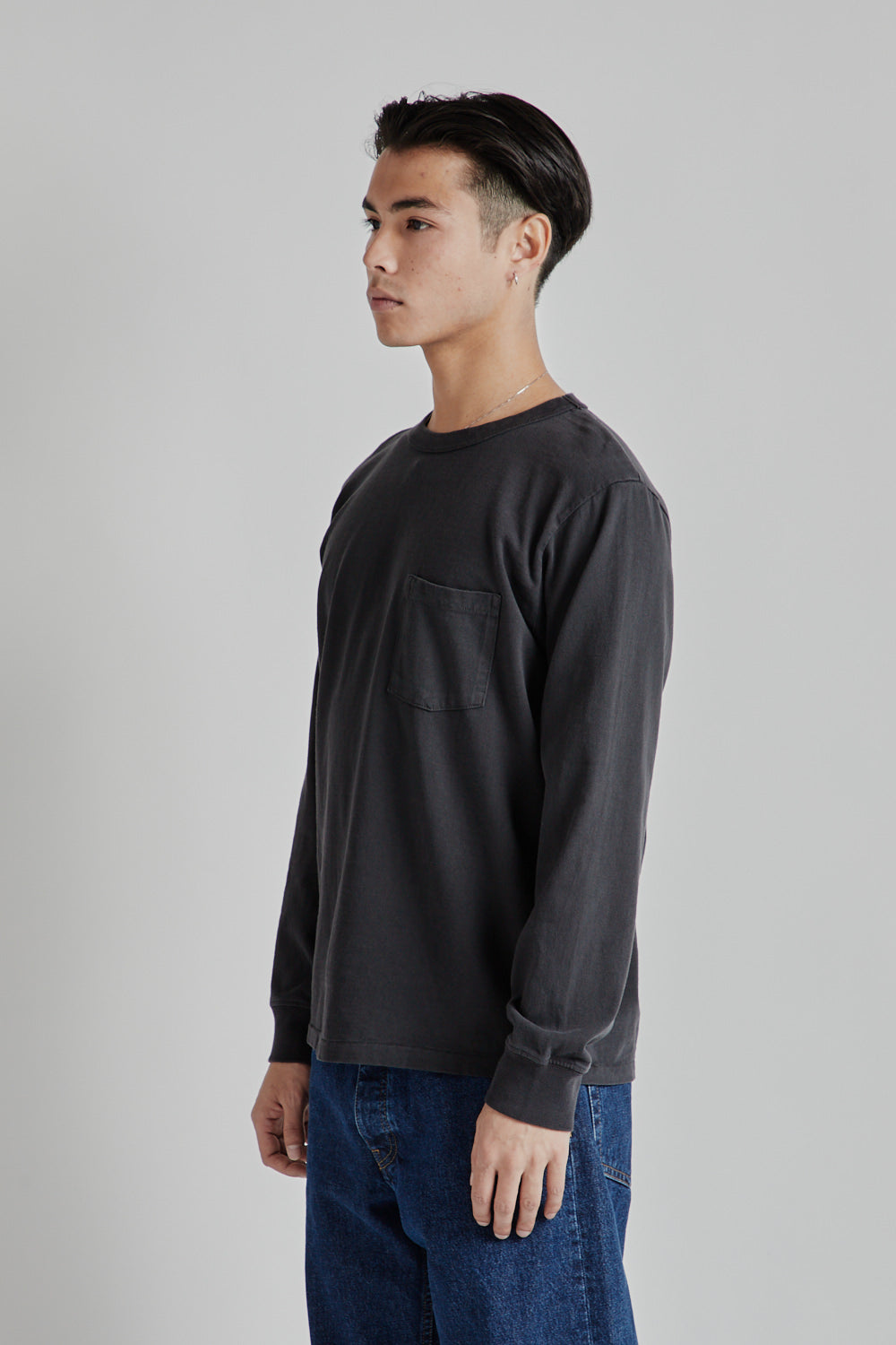 Velva Sheen Pigment Dyed Long Sleeve Pocket Tee Black 3