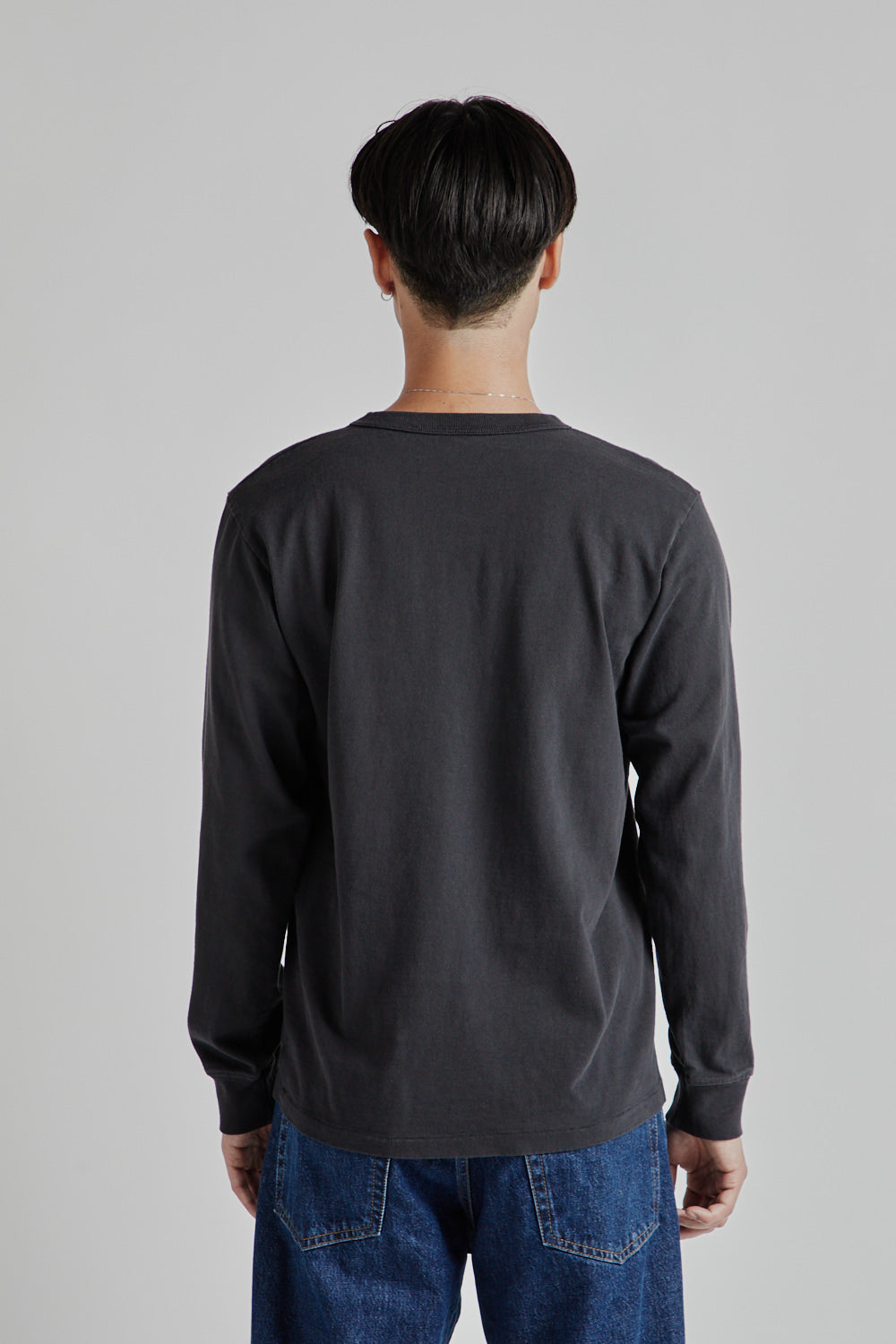 Velva Sheen Pigment Dyed Long Sleeve Pocket Tee Black 5