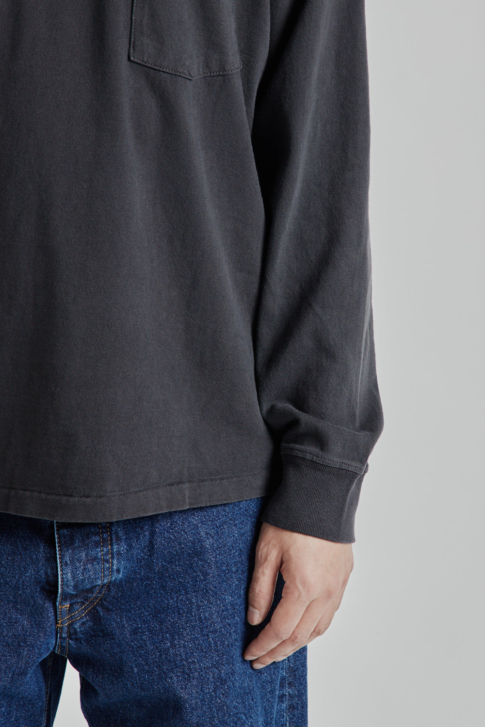 Velva Sheen Pigment Dyed Long Sleeve Pocket Tee Black 8