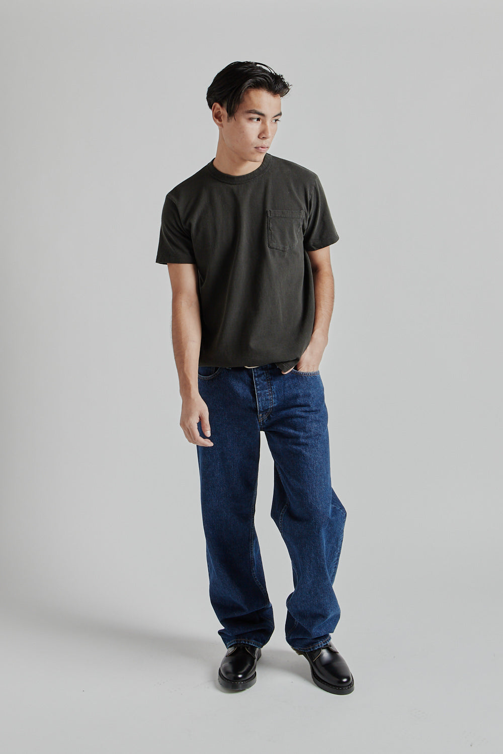 Velva Sheen Pigment Dyed Pocket Tee Black 9