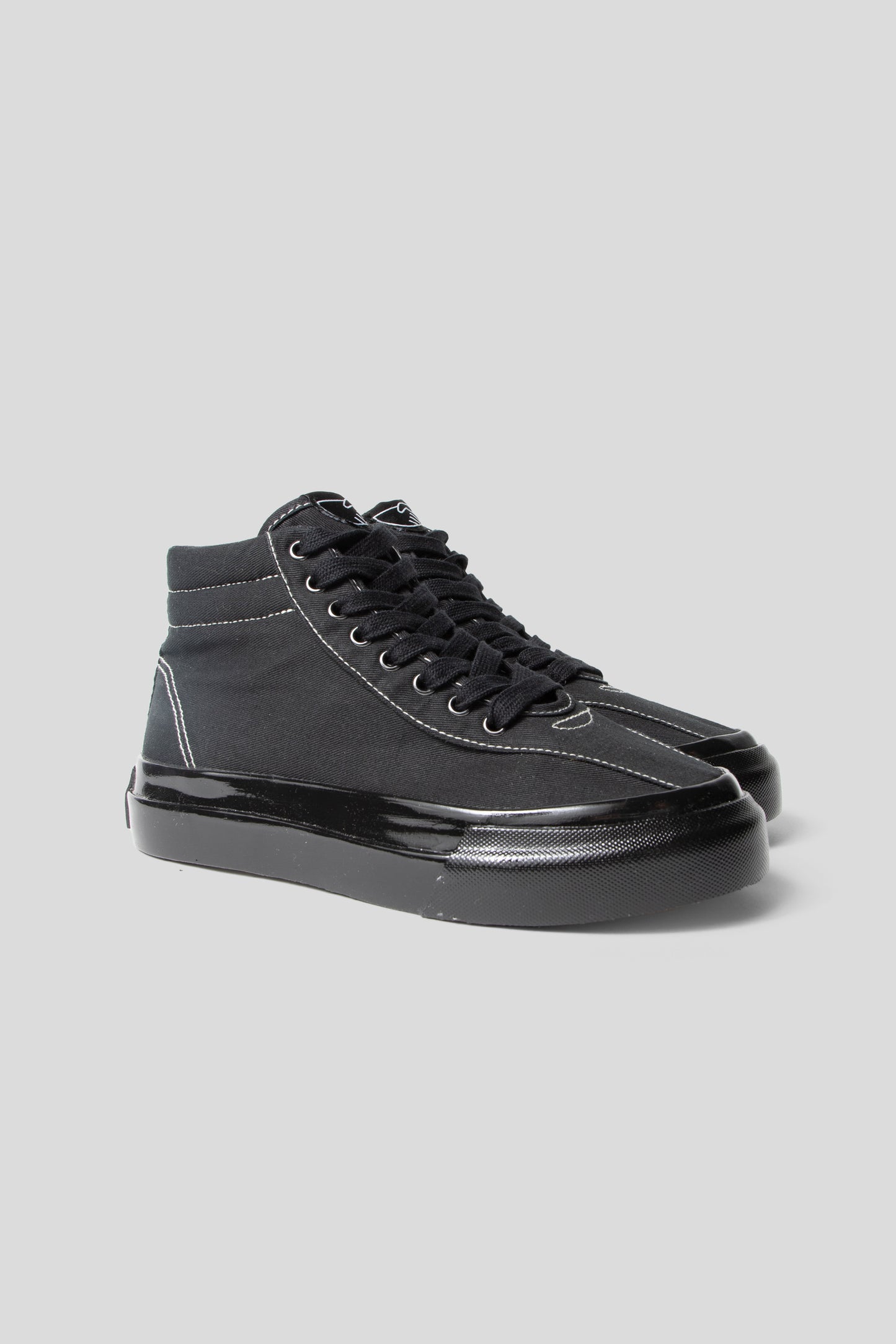 WMNS Varden Canvas Black 02